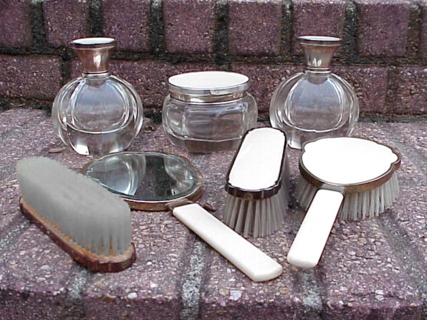 Seguso Italy design elegant vanity set decò years '30 in glass with particular in brass  ..