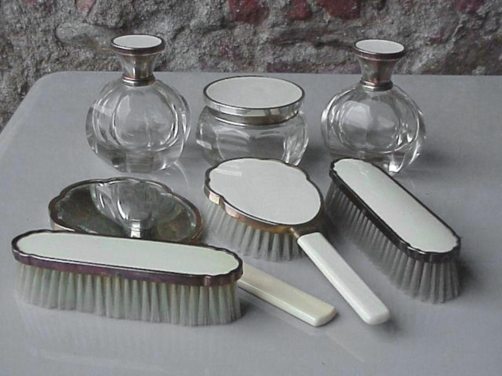 Mid-20th Century Seguso Italy design elegant vanity set decò years '30 in glass For Sale