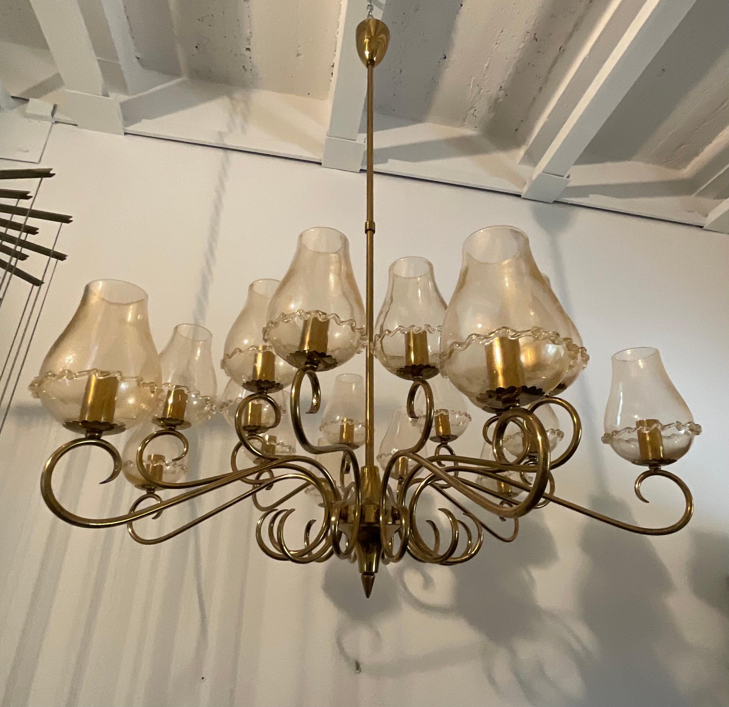 SEGUSO - Lámpara de 18 luces de cristal de murano pulido con oro. ITALIA 1950 Hecho a mano en venta