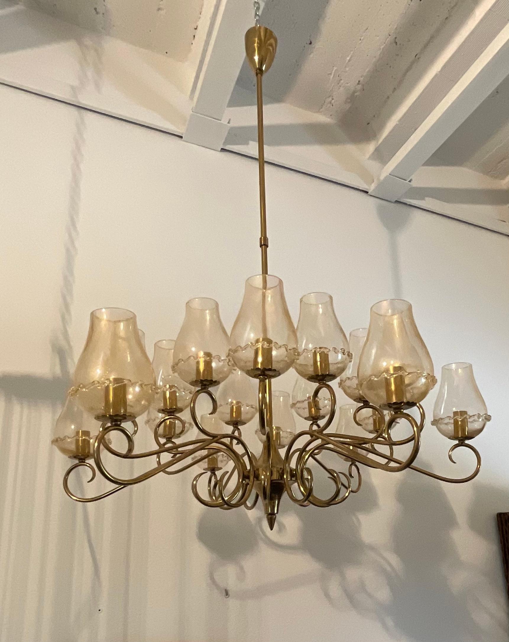 SEGUSO - Lámpara de 18 luces de cristal de murano pulido con oro. ITALIA 1950 en venta 1