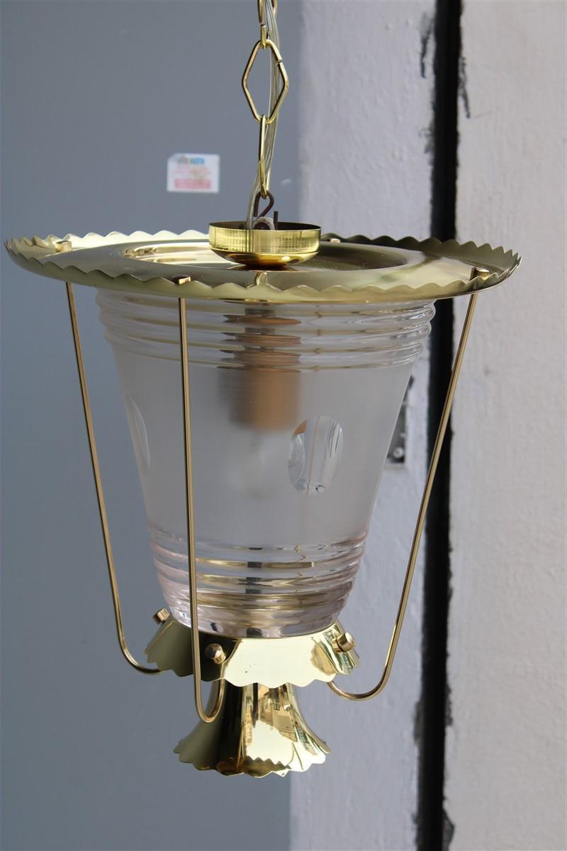 Lanterne Seguso Laiton doré Verre de Murano satiné épais Italie du milieu du siècle dernier en vente 7