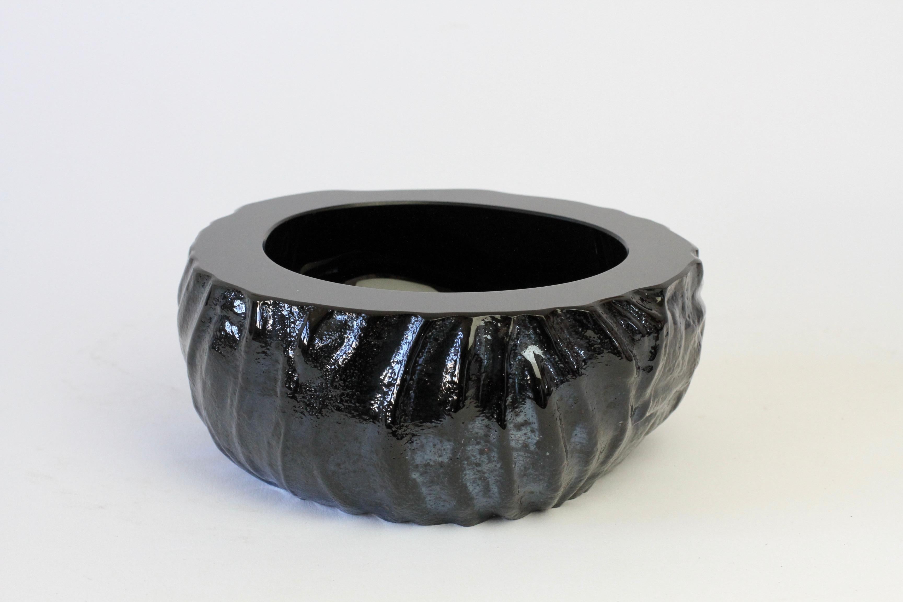 Blown Glass Seguso Large Vintage Italian Murano Black Glass Bowl 'Attri.' Maurizio Albarelli For Sale