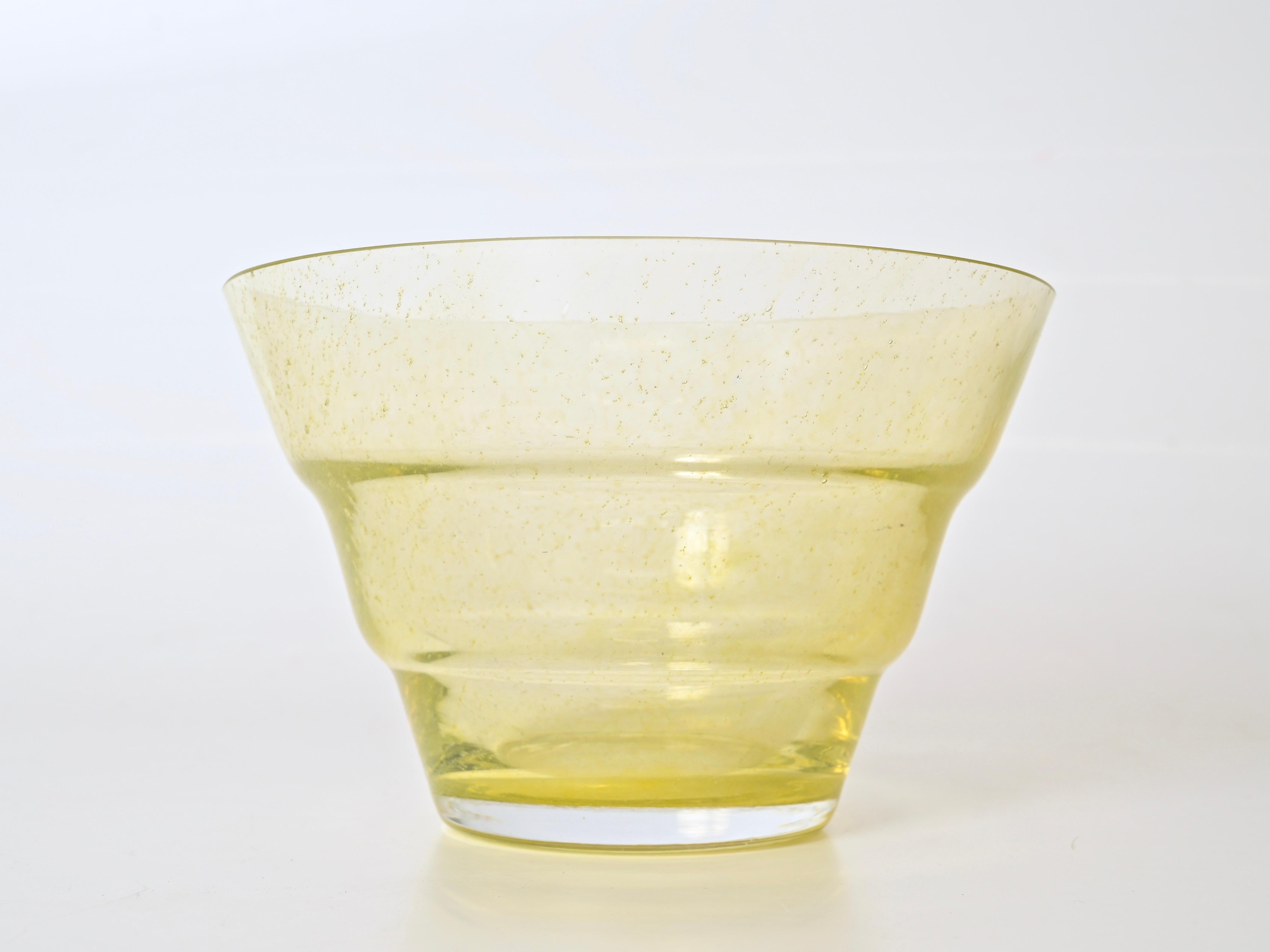Italiano Seguso Large Yellow Murano 