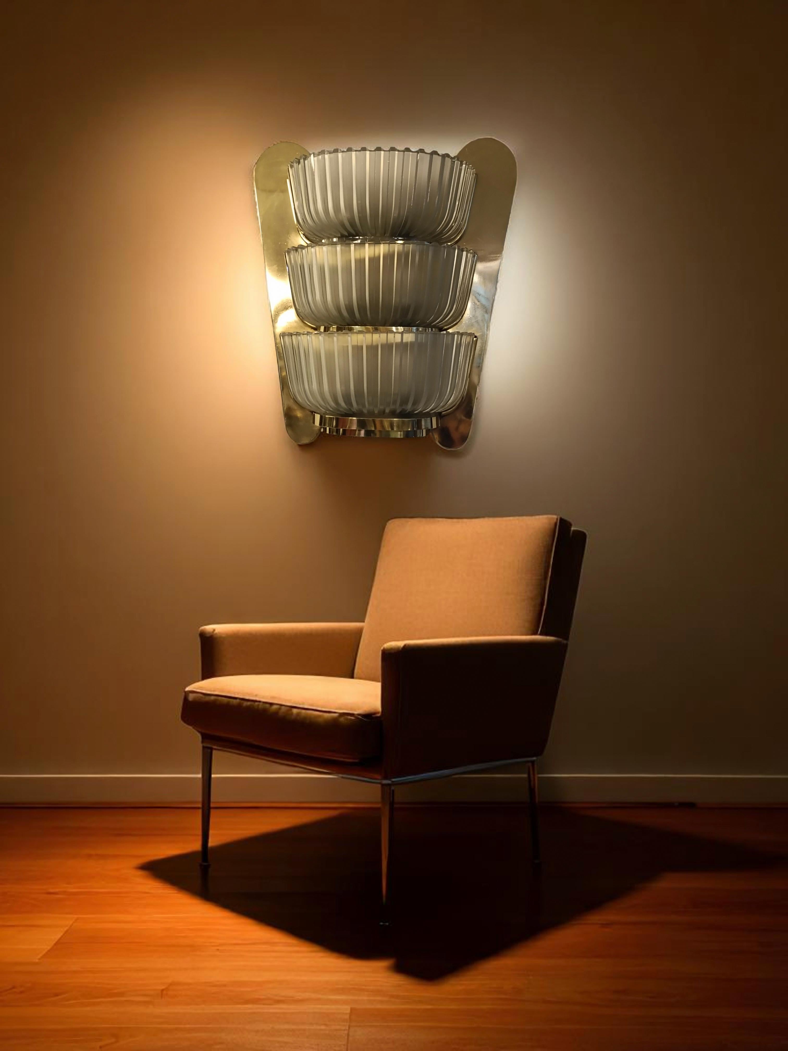 Seguso Meravigliosa Lampada da Parete in Ottone e Vetro Acidato, Italia 1930s im Angebot 3