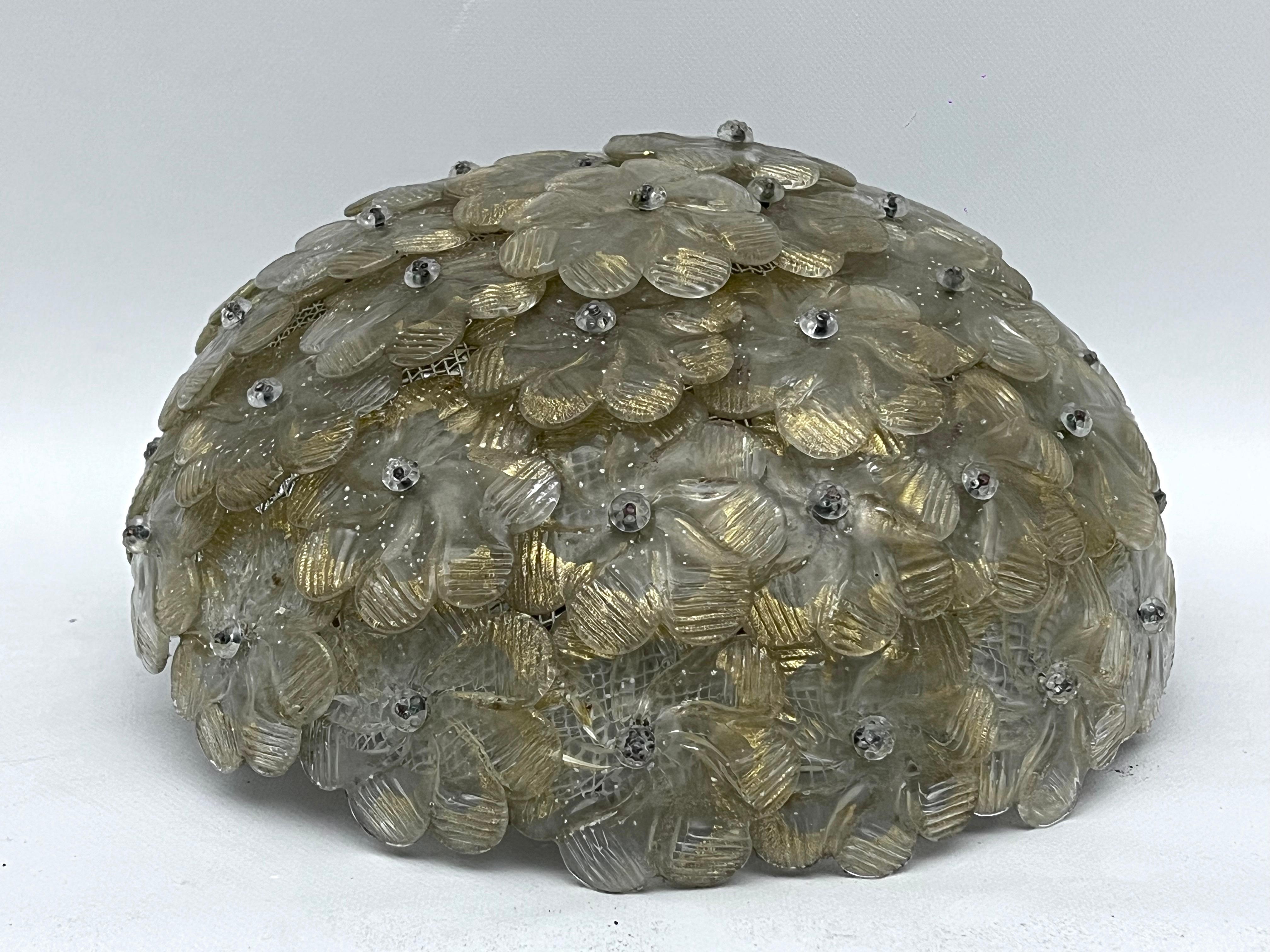 20th Century Seguso, Mid-century Gold Murano glass flowers ceiling lamp. Italy 1940s For Sale