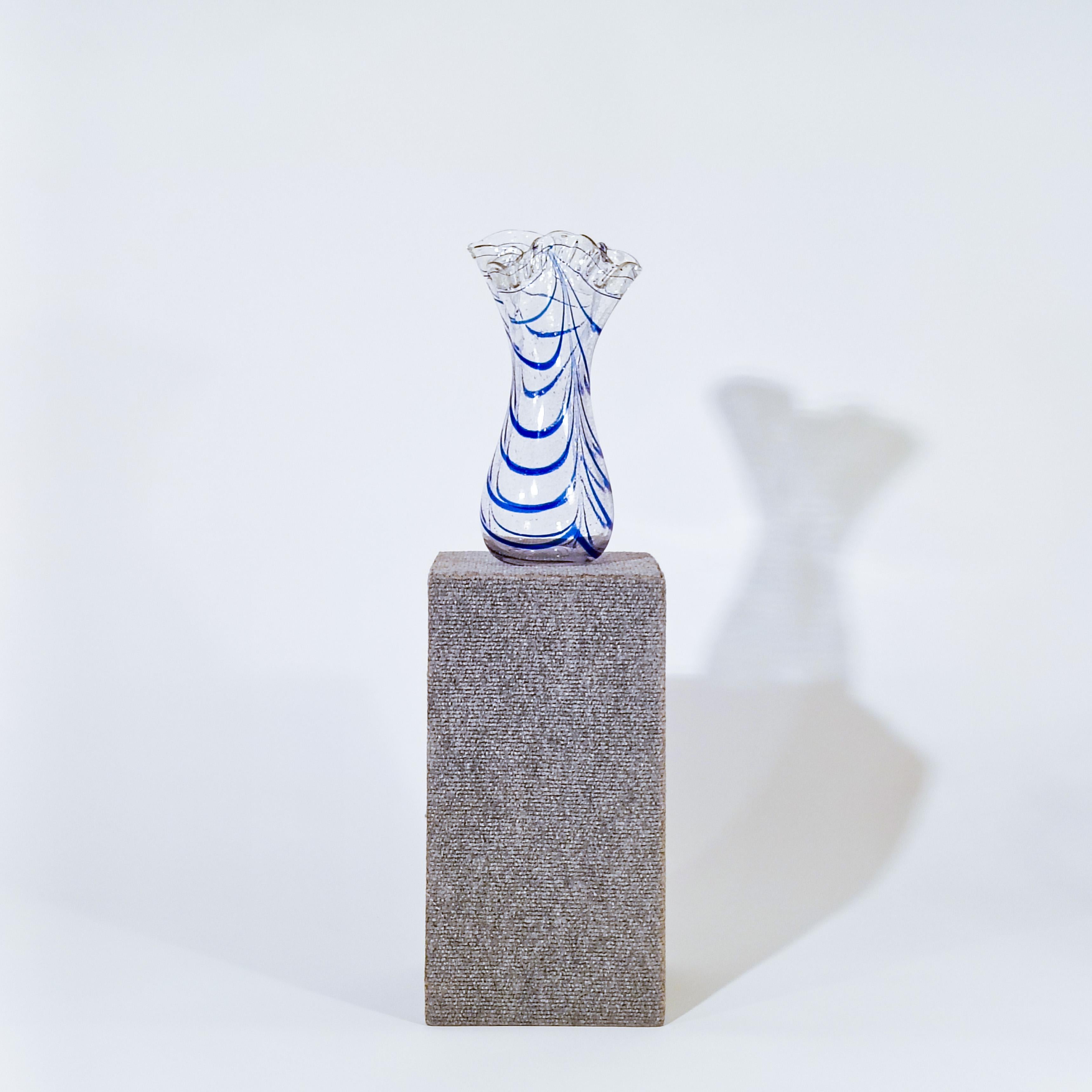 Fatto a mano Seguso. Vaso di metà secolo in vetro di Murano soffiato a mano, Italia, anni '50 in vendita