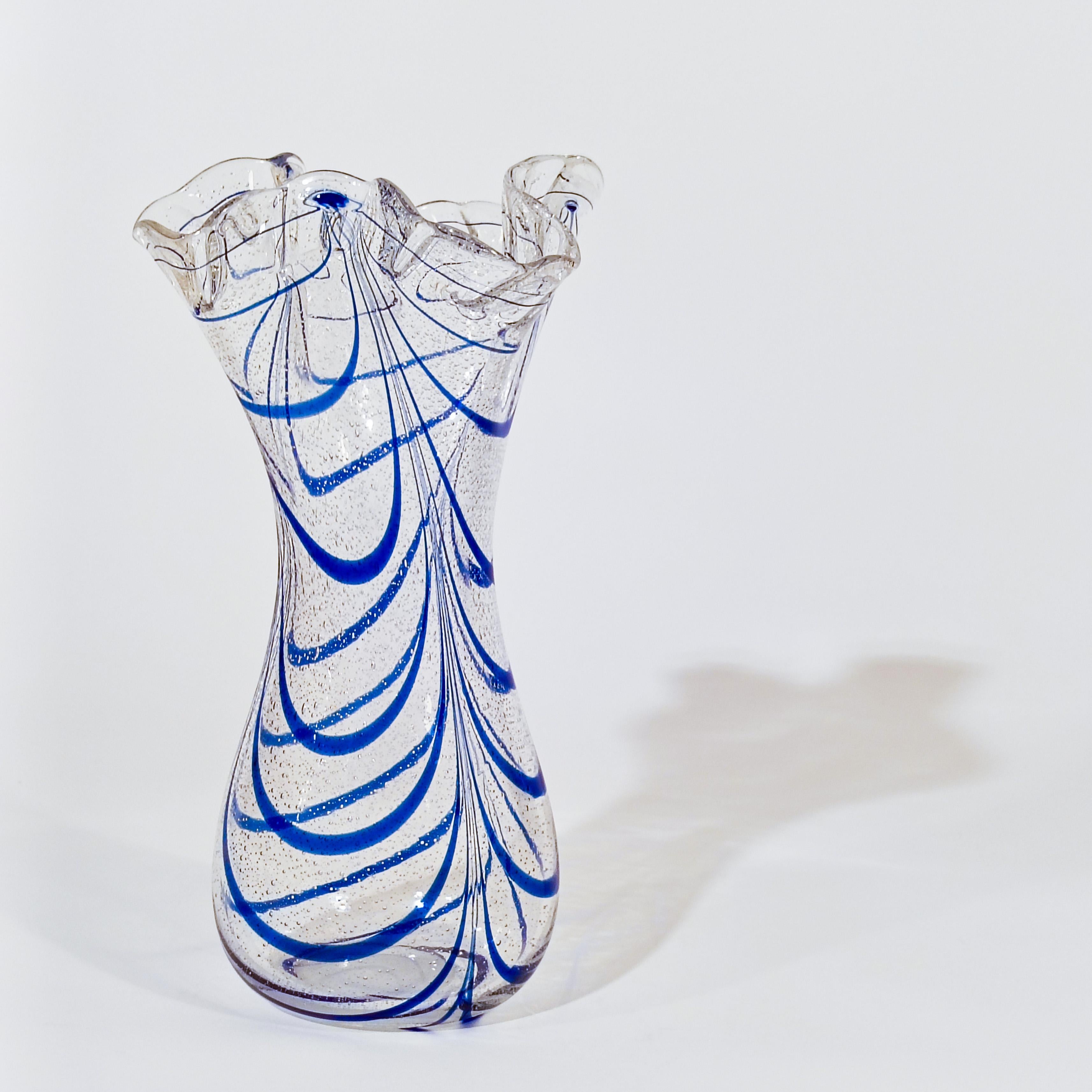 Vetro di Murano Seguso. Vaso di metà secolo in vetro di Murano soffiato a mano, Italia, anni '50 in vendita