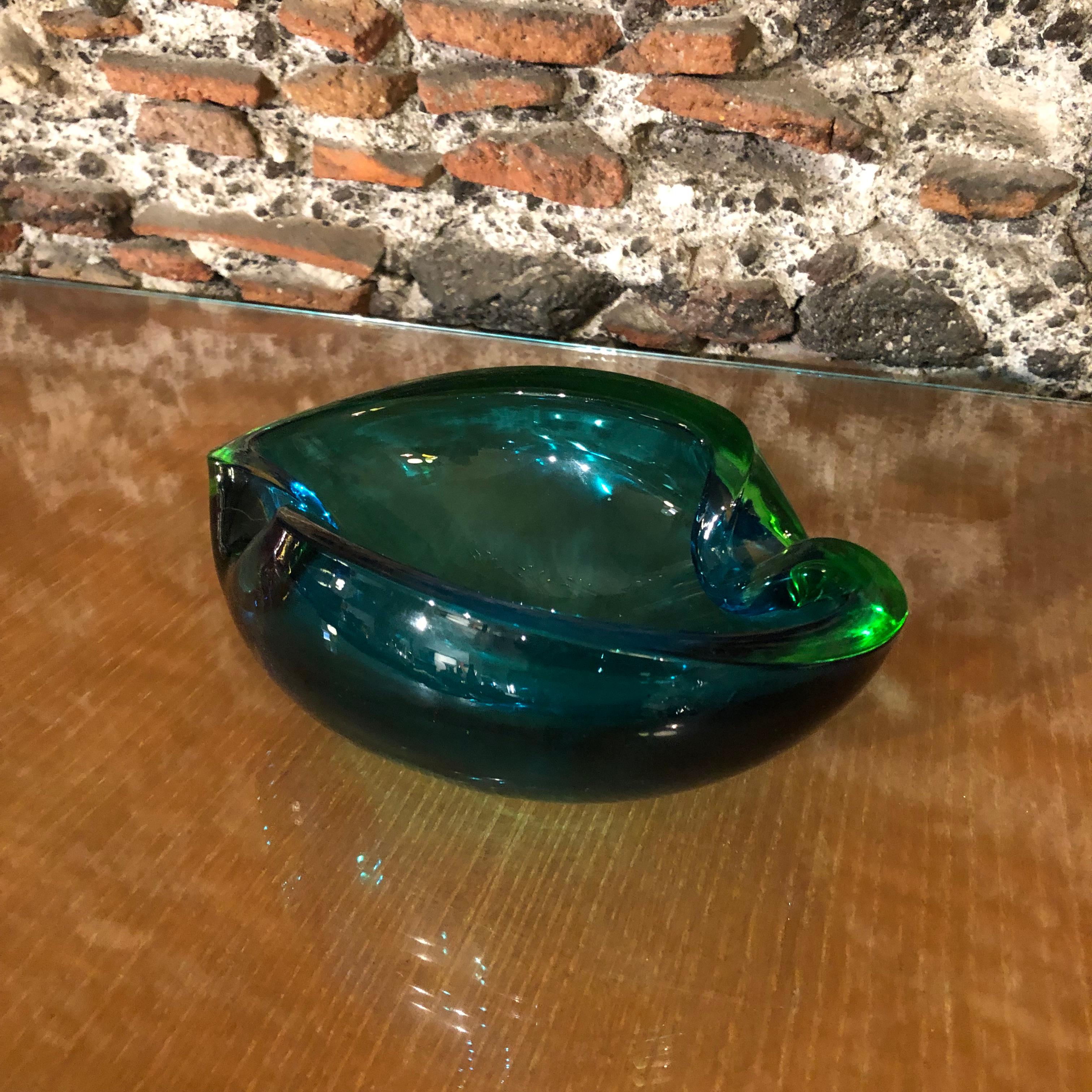 Seguso Mid-Century Modern Italian Green and Blue Murano Glass Ashtray, 1970 1