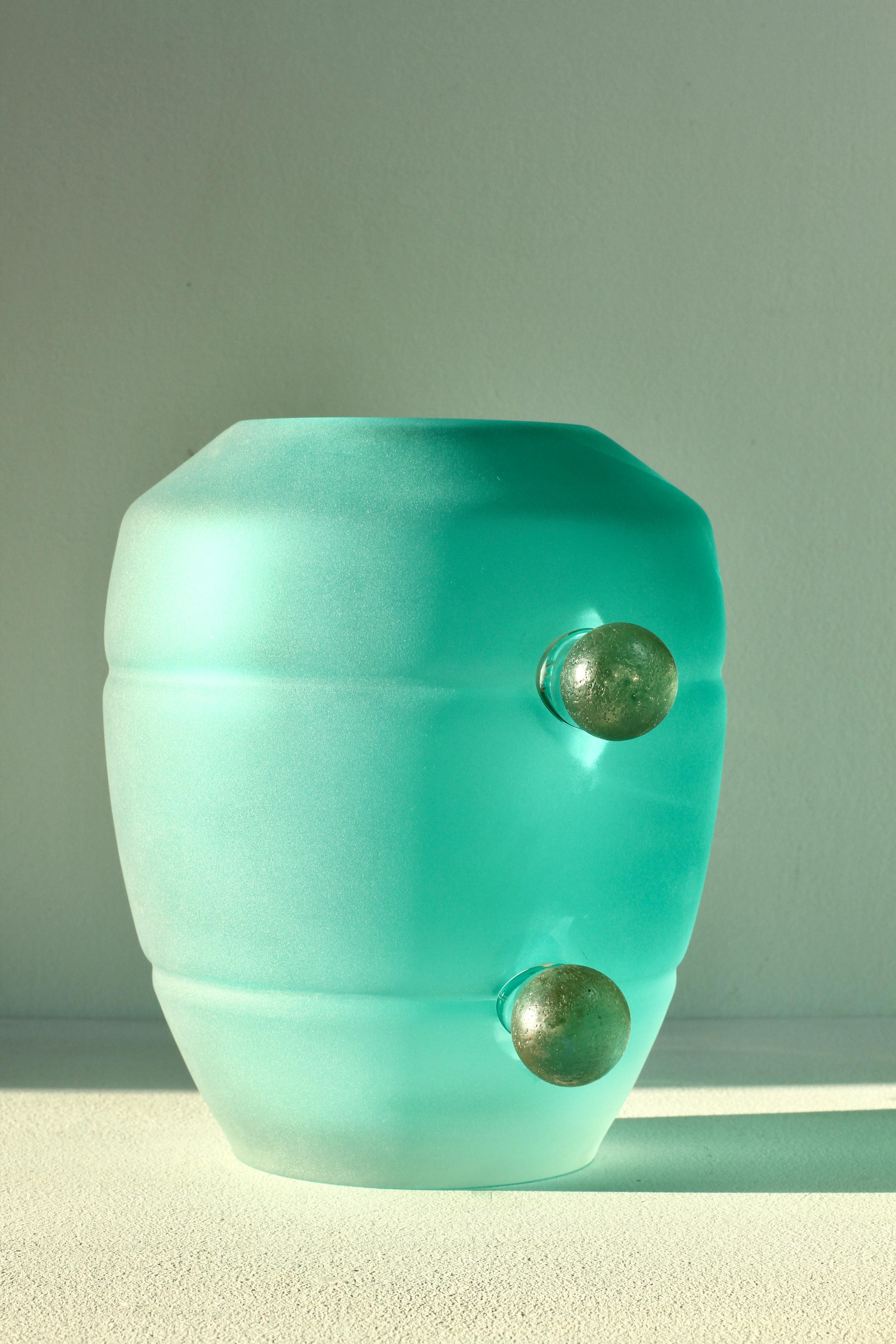 Seguso Mid-Century Modern Large Textured Italian Green Murano Glass Vase 1980s For Sale 11