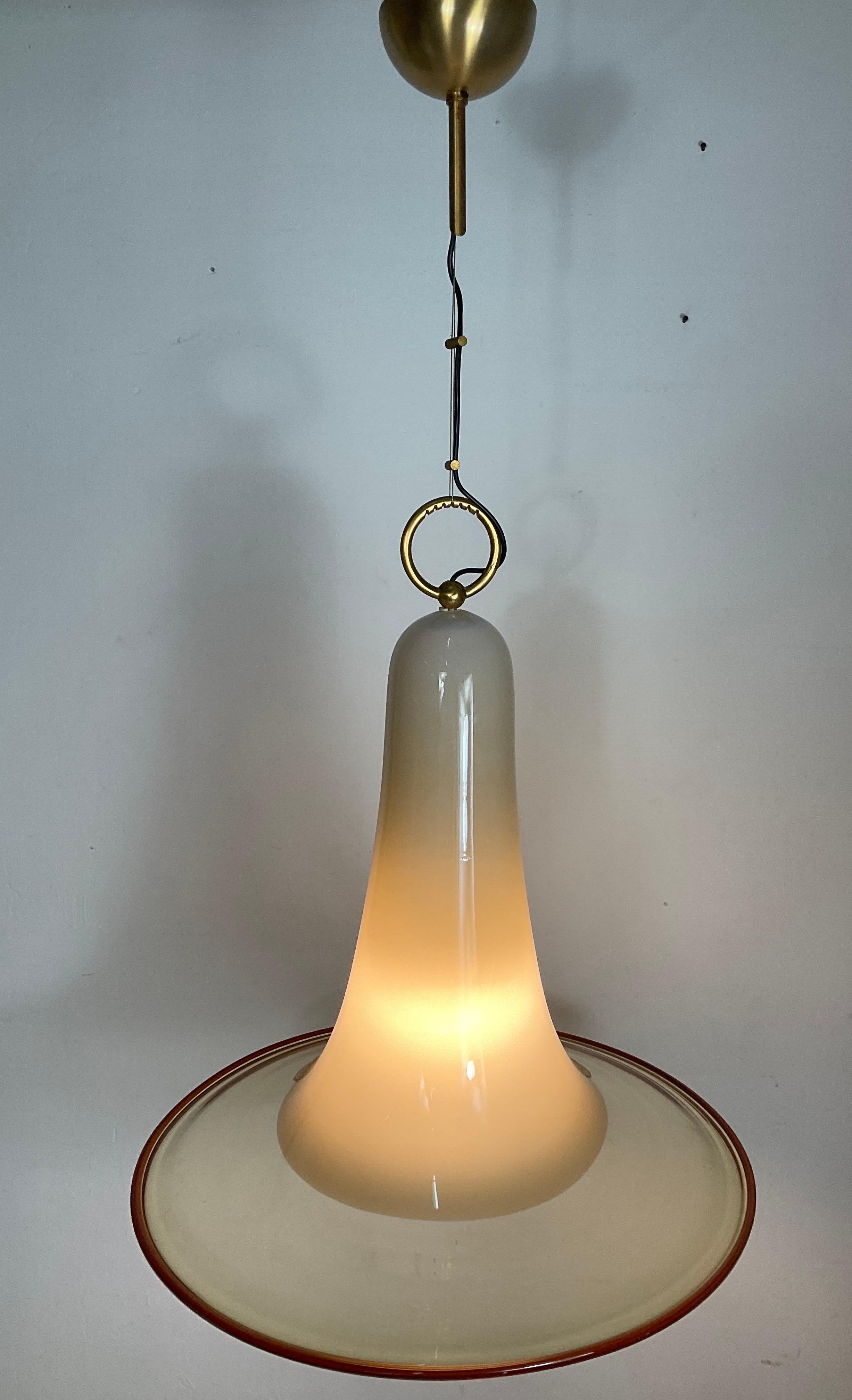 Seguso Mid-Century Murano Glass Chandelier with Stylised Bell Form For Sale 6