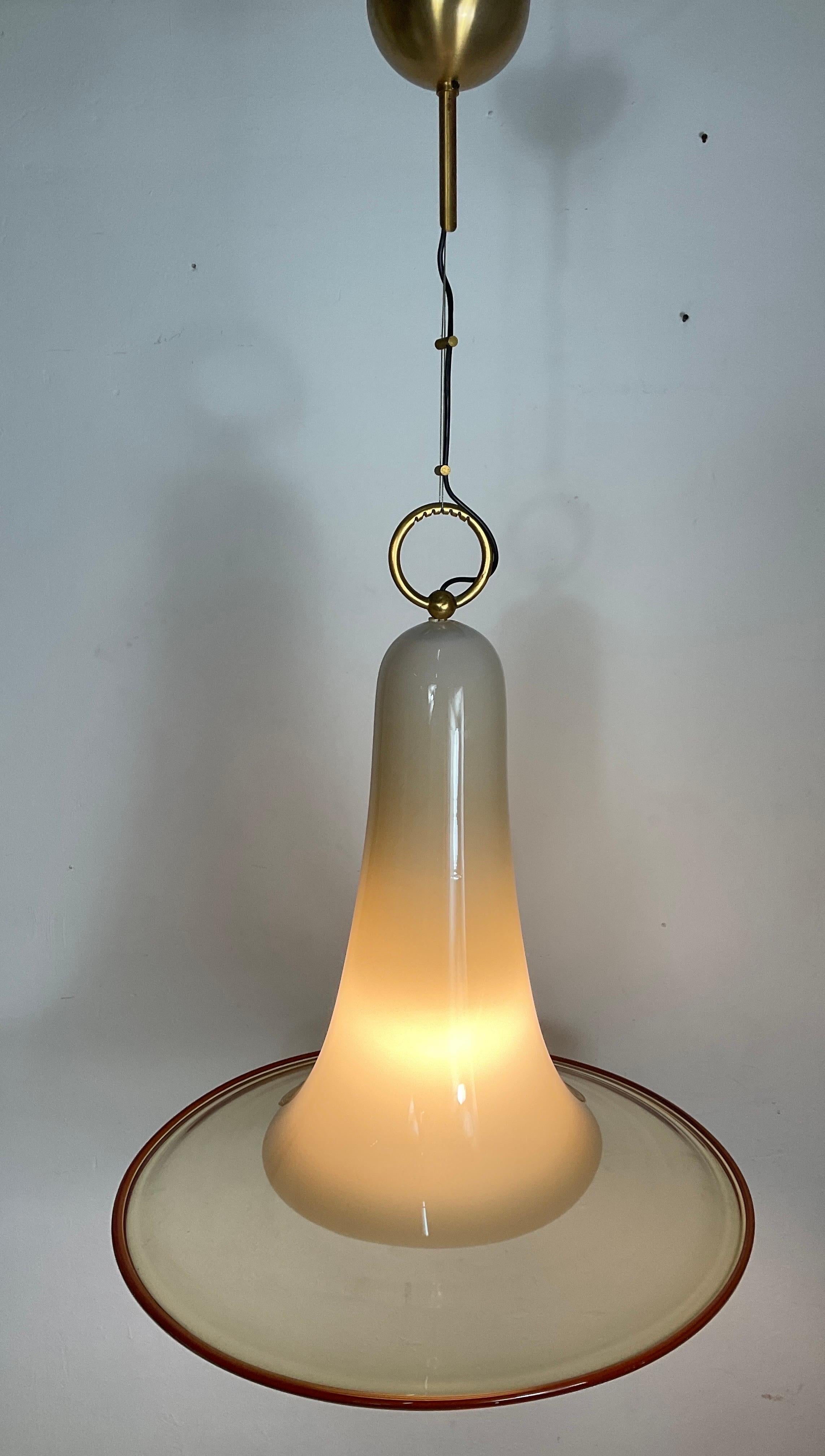 Seguso Mid-Century Murano Glass Chandelier with Stylised Bell Form For Sale 1