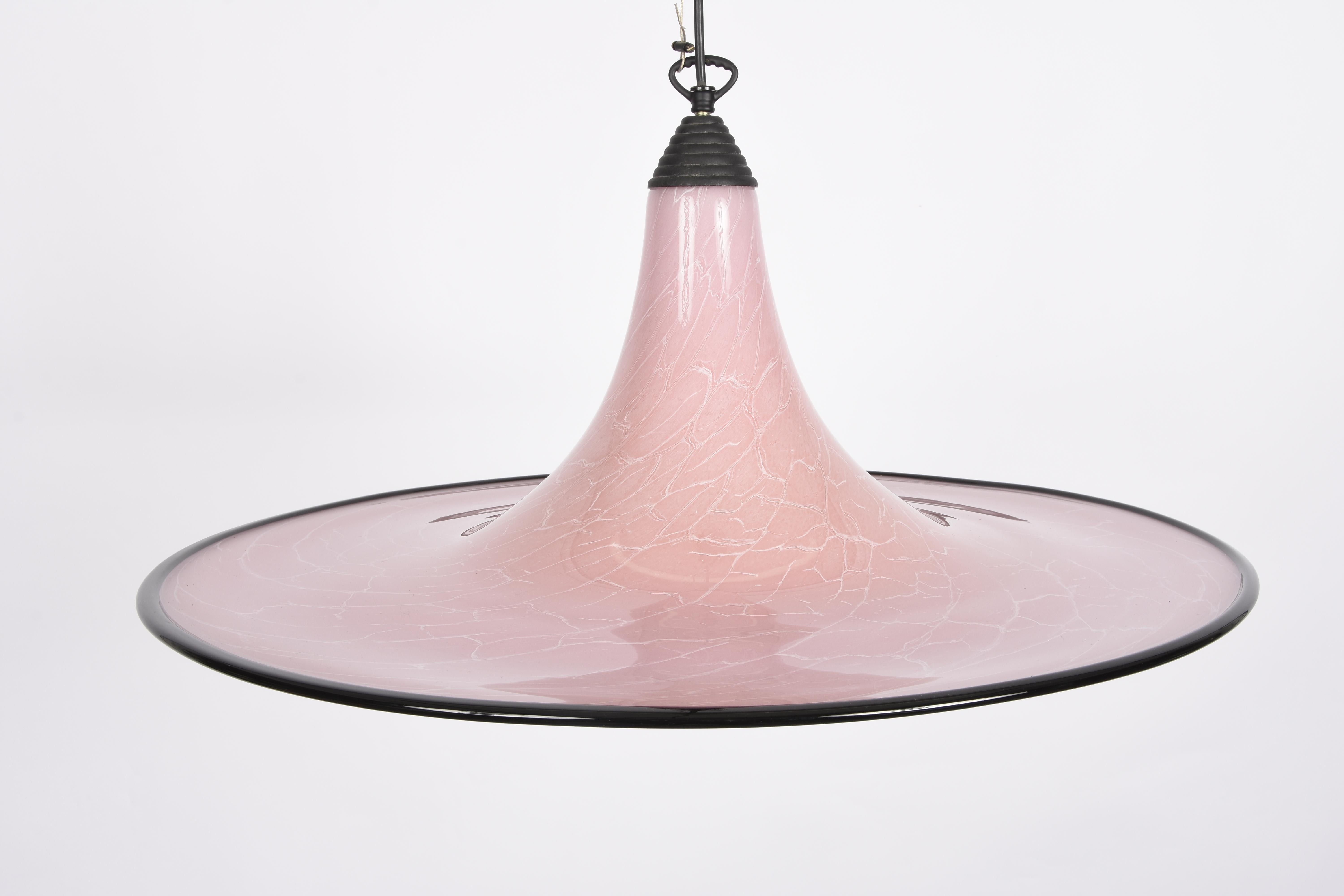 Seguso Midcentury Pink and Black Murano Glass Marble Effect Chandelier, 1970s In Good Condition For Sale In Roma, IT