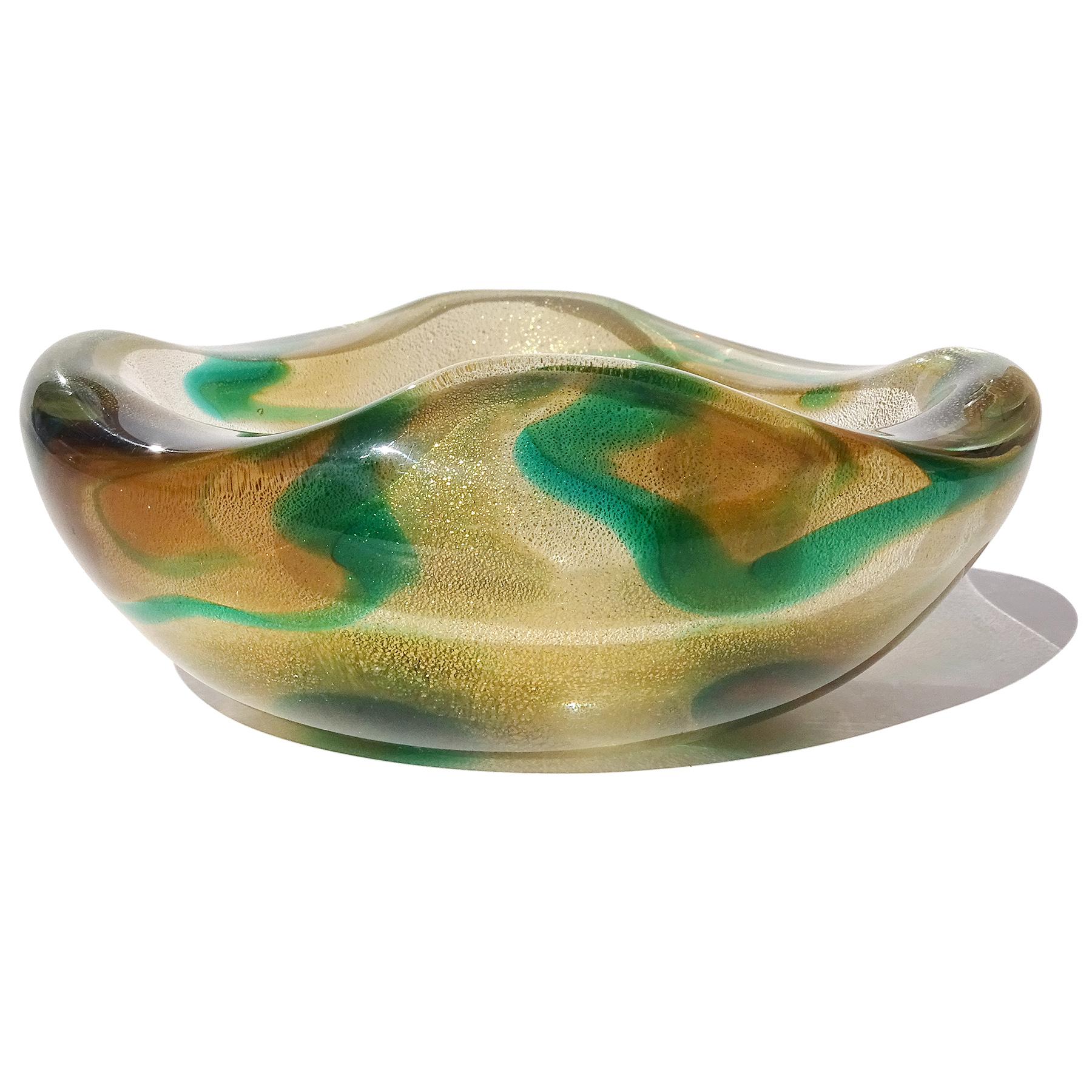 Seguso Murano 1952 Macchia Ambra Verde Gold Flecks Italian Art Glass Bowl For Sale 1