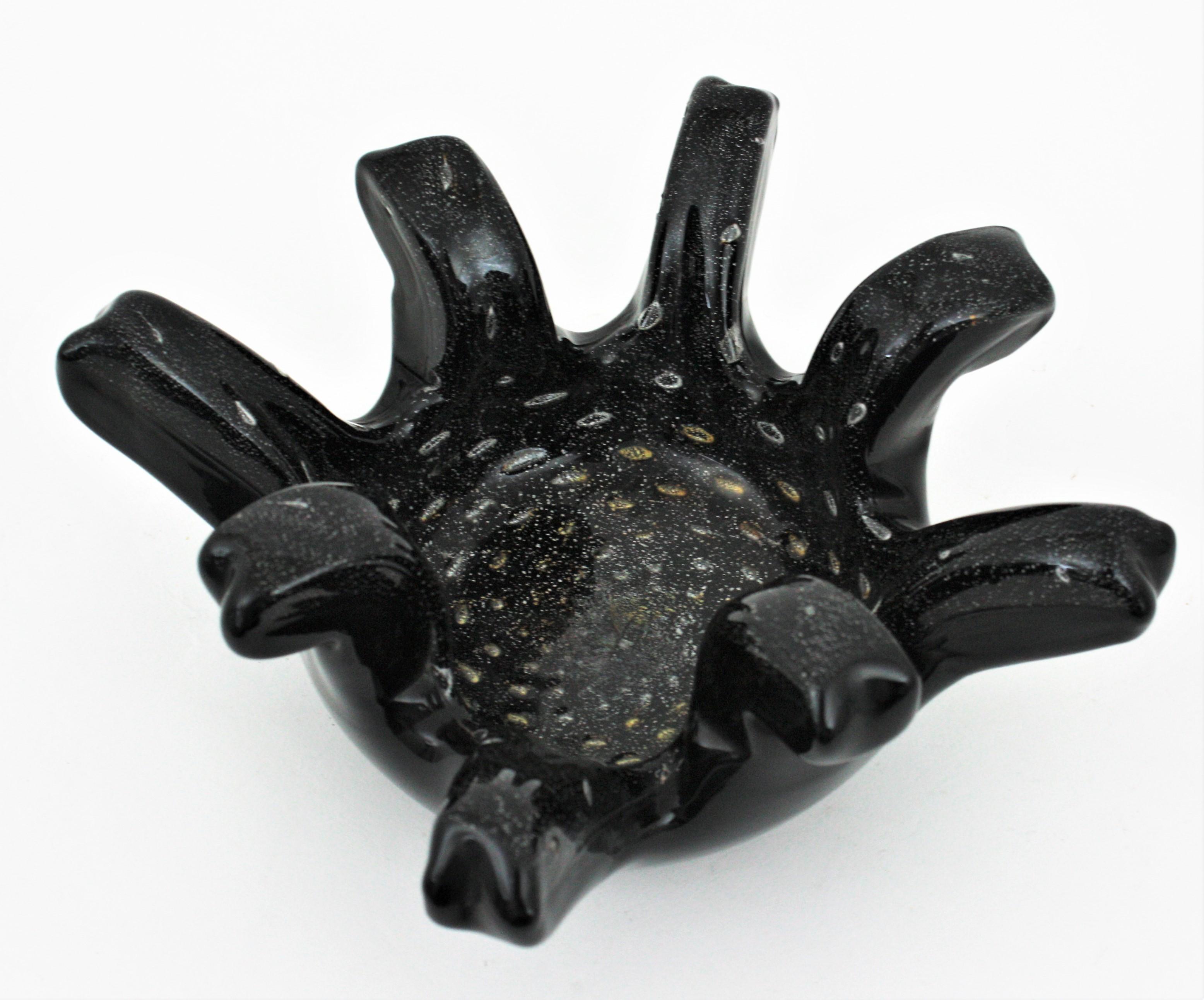 Seguso Tazón de cristal de Murano negro dorado y con motas plateadas Moderno de mediados de siglo en venta