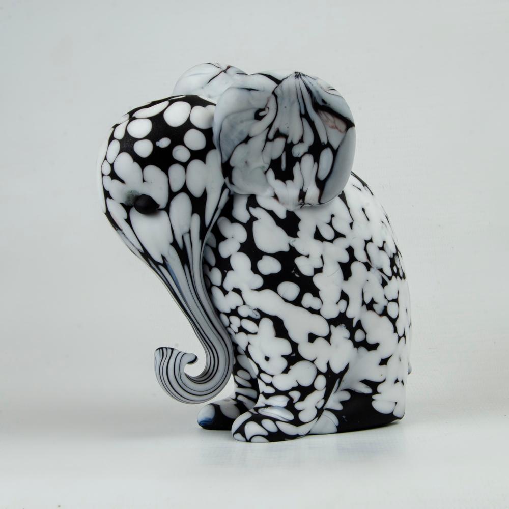 Seguso Murano Black White Italian Art Glass Baby Elephant Figurine