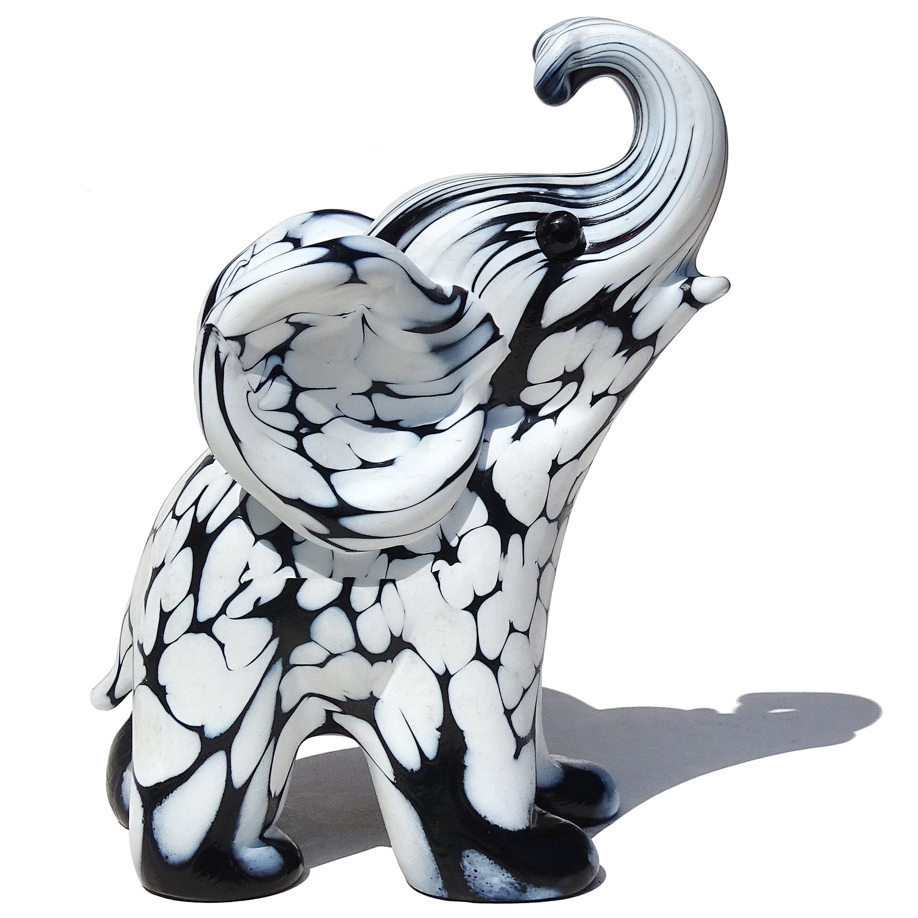 Hand-Crafted Seguso Murano Black White Italian Art Glass Baby Elephant Figurine Sculpture For Sale