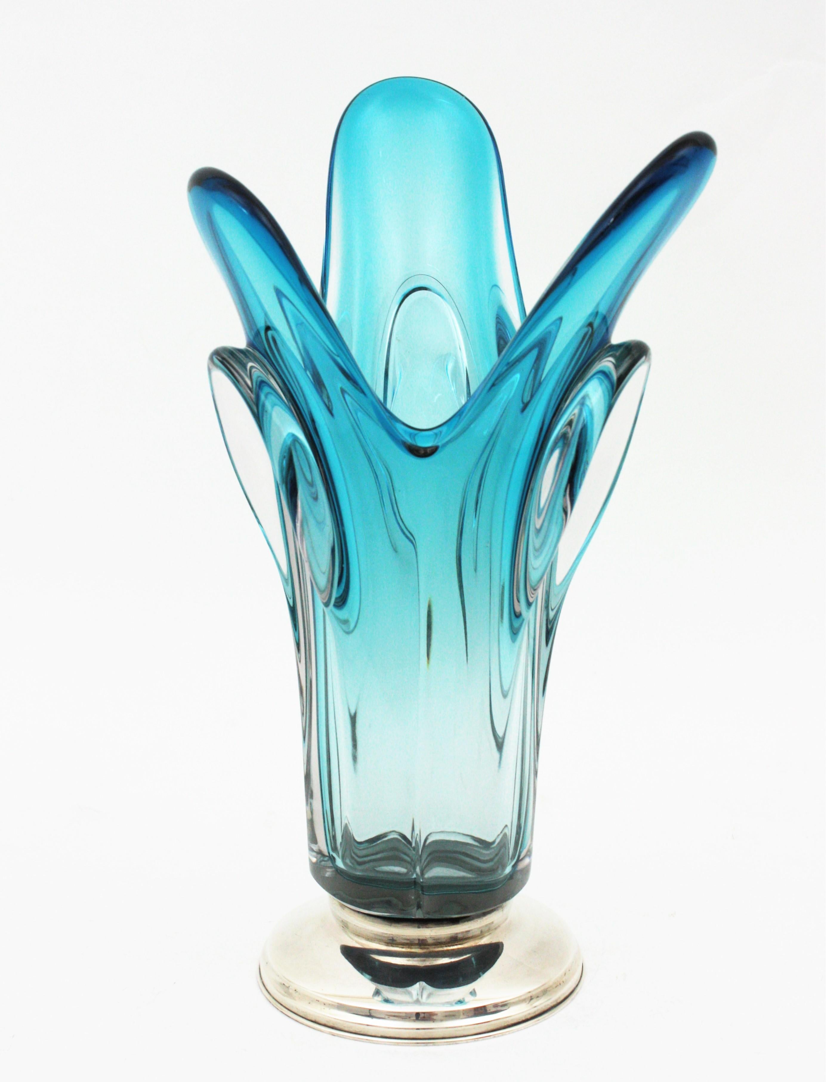 Seguso Murano Blue Sommerso Pulled Art Glass Vase, 1960s  For Sale 4