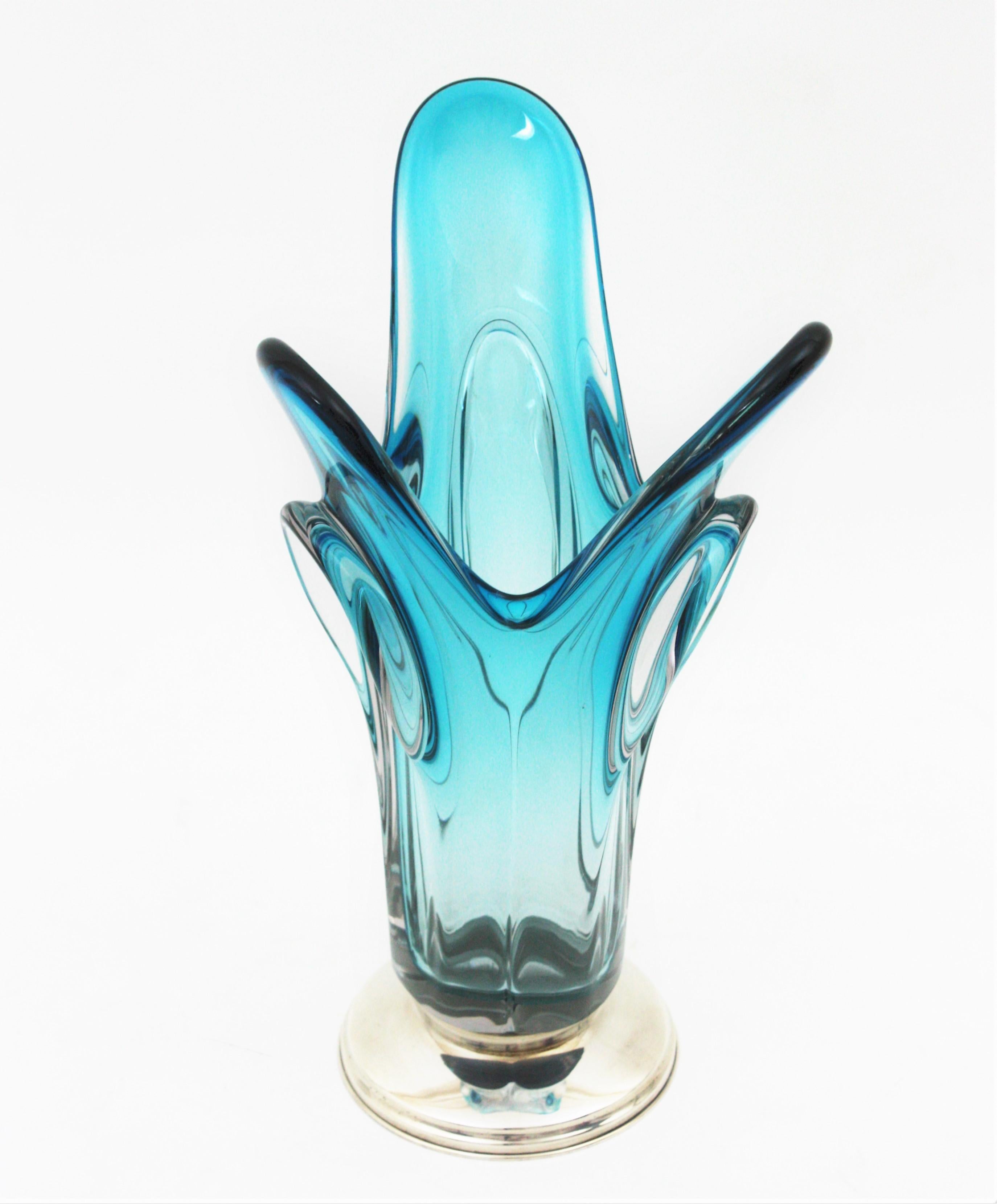 Seguso Murano Blue Sommerso Pulled Art Glass Vase, 1960s  For Sale 5