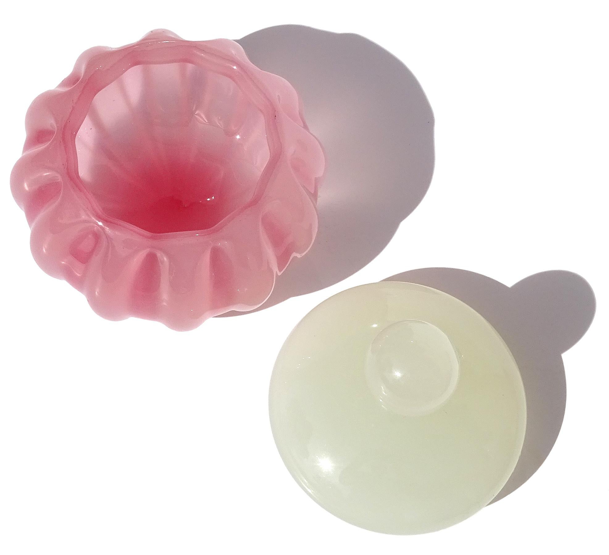 Mid-Century Modern Seguso Murano Blush Pink Opal White Italian Art Glass Vanity Jar Powder Box