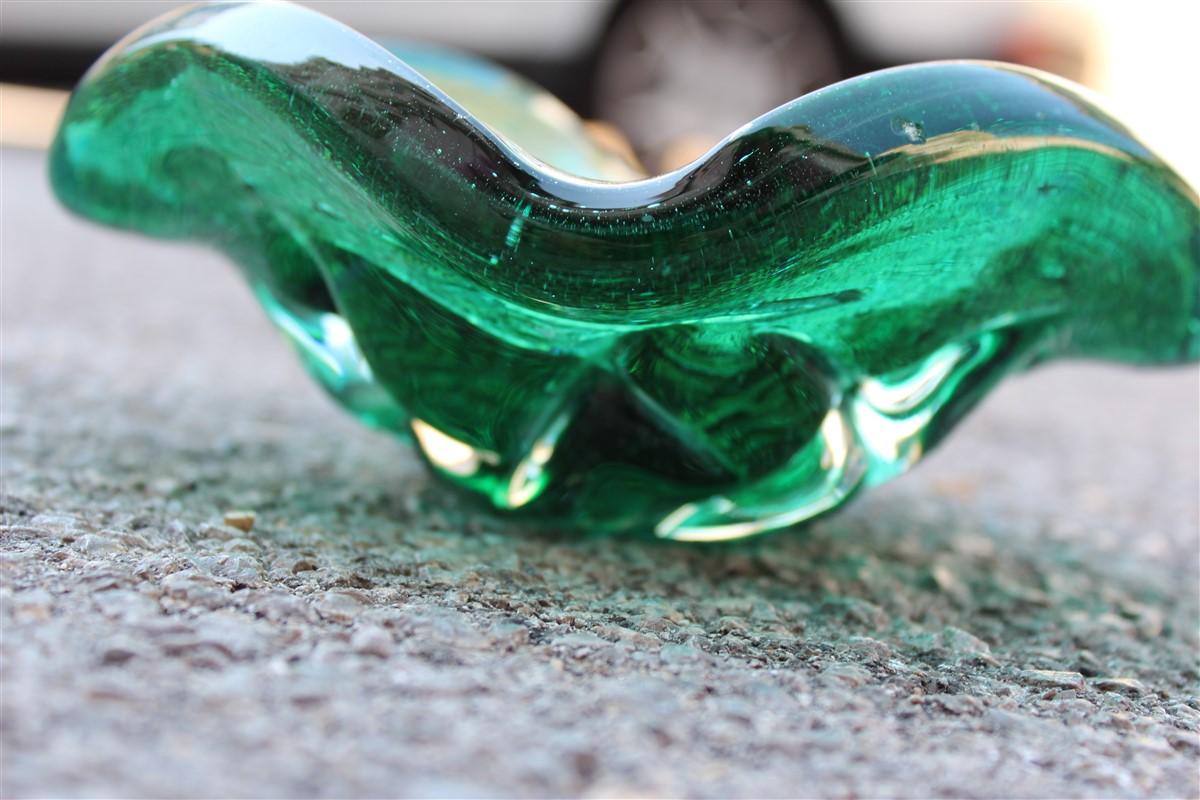 Seguso Murano Bowl Emerald Green Gold Powder Italian Design, 1960s 1