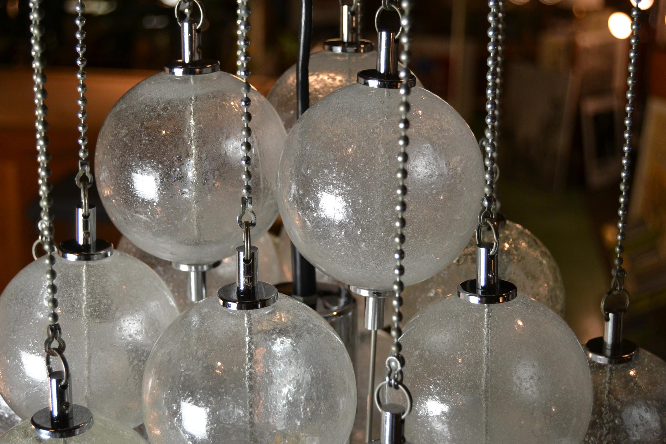 Mid-Century Modern Murano Glass Bubble Chandelier with Chains, Mid-20th Century  For Sale