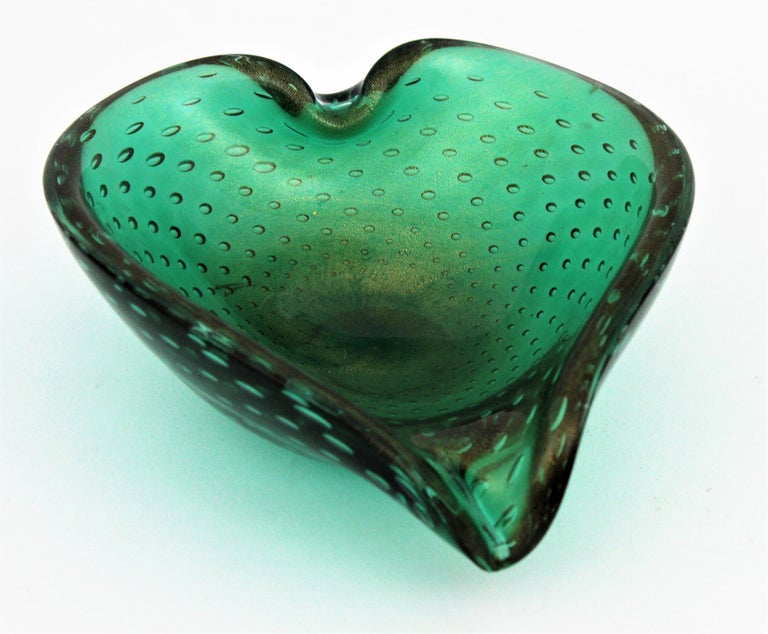 Seguso Murano Bullicante Green Art Glass Heart Bowl with Gold Dust at