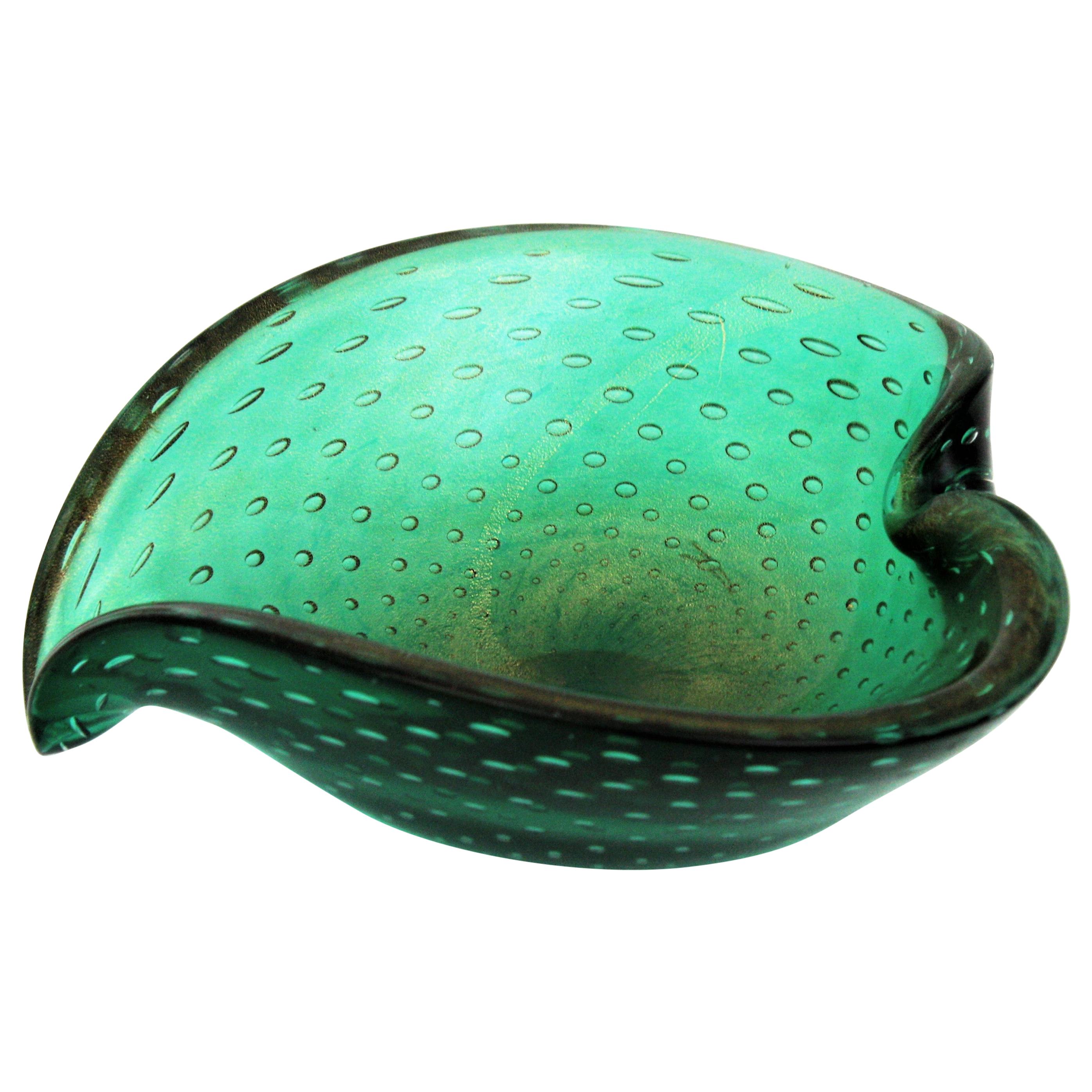 Seguso Murano Bullicante Green Art Glass Heart Bowl with Gold Dust at