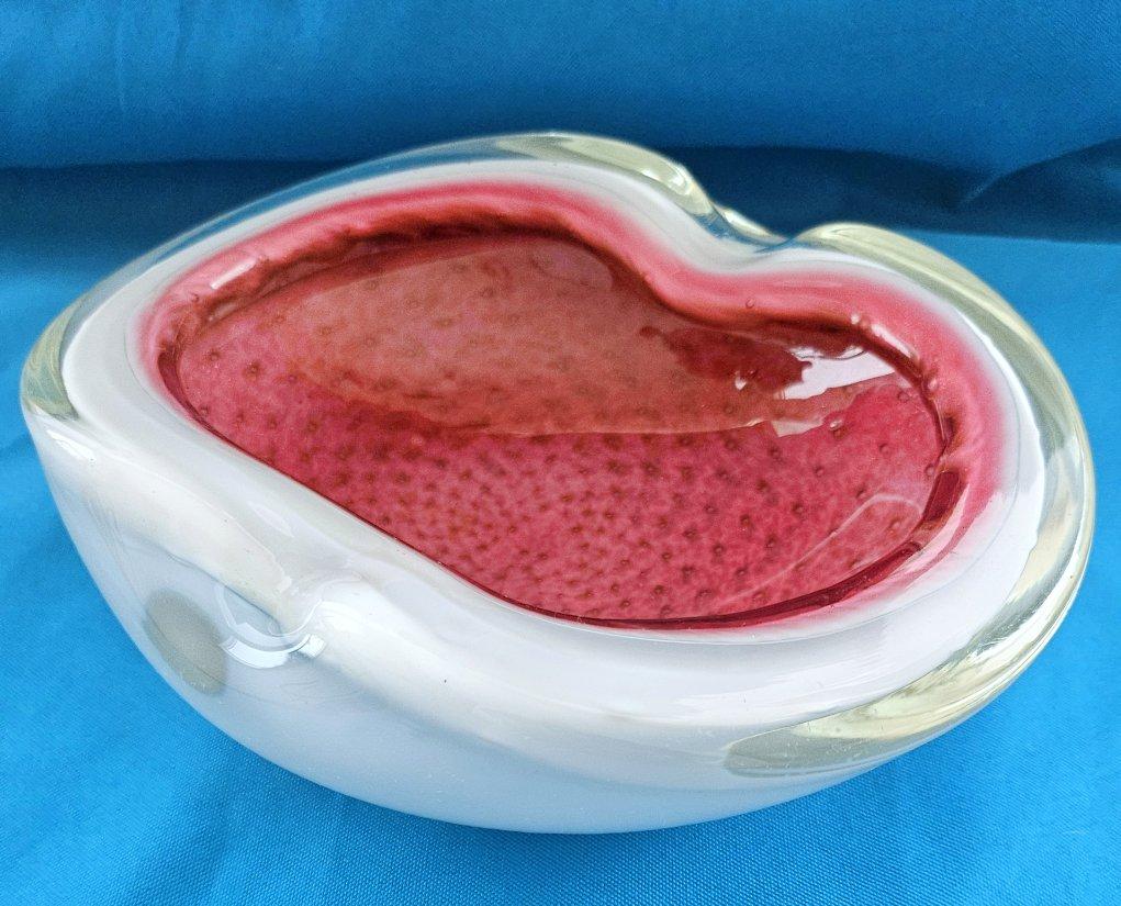 Seguso Coupe en verre de Murano, verre ciselé avec Bullicante et Polveri d'or en vente 3