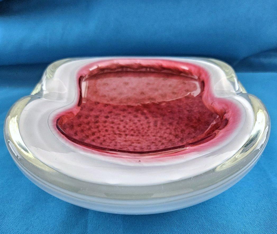 Seguso Coupe en verre de Murano, verre ciselé avec Bullicante et Polveri d'or en vente 4