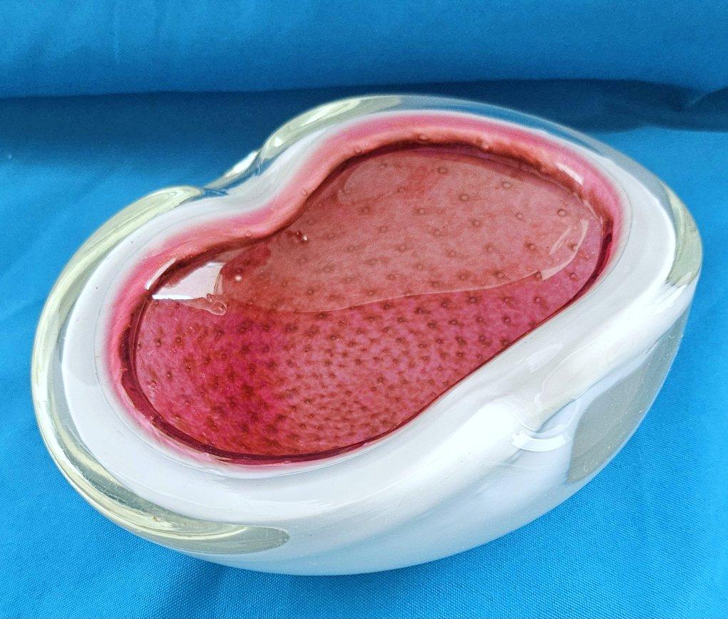 Mid-Century Modern Seguso Coupe en verre de Murano, verre ciselé avec Bullicante et Polveri d'or en vente