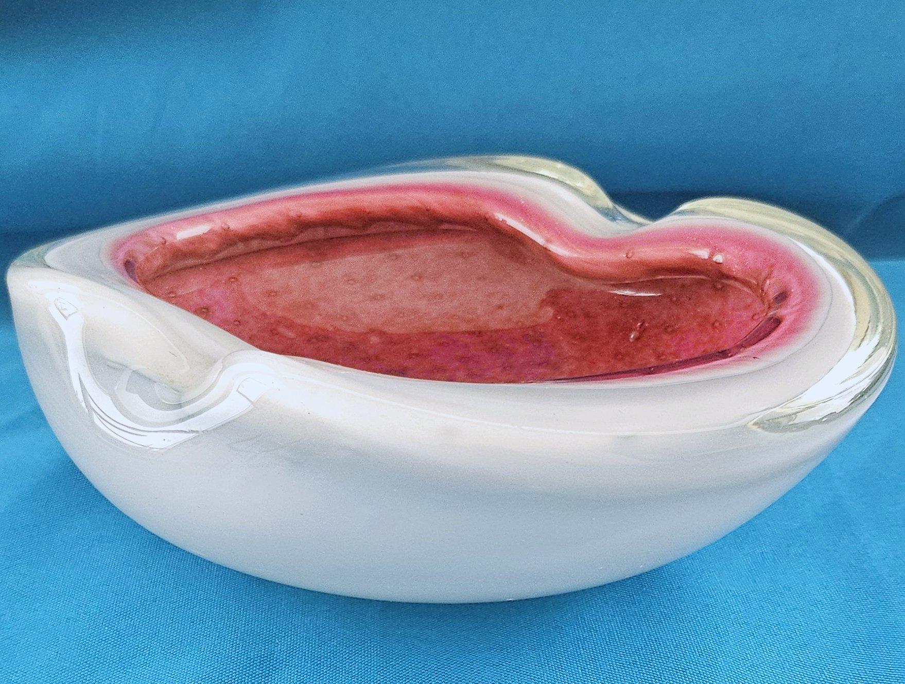 Seguso Coupe en verre de Murano, verre ciselé avec Bullicante et Polveri d'or en vente 1