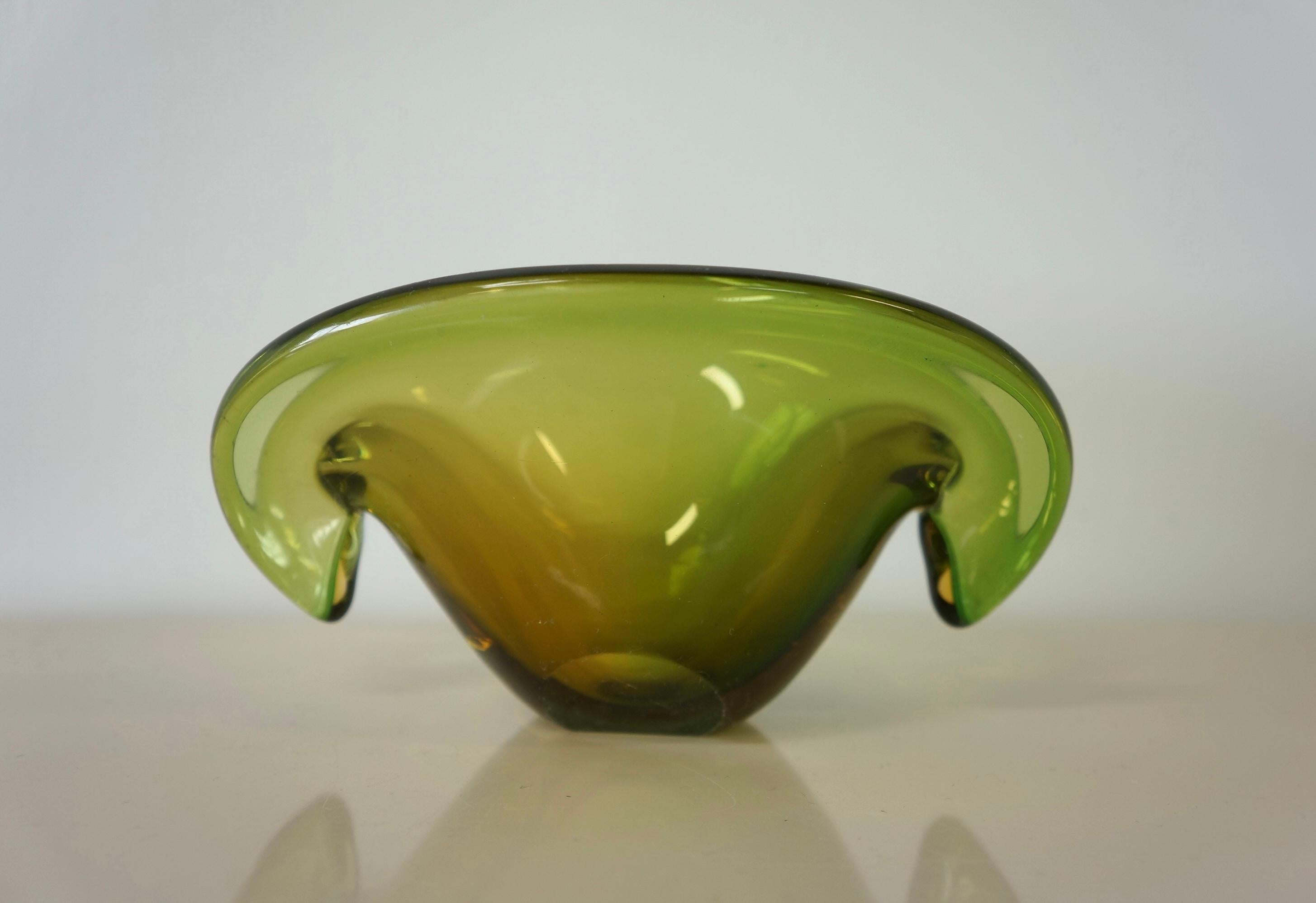 green glass decorative bowl