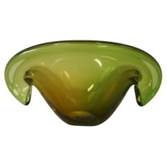 Seguso Murano Glass Green 1960s Clam shaped Shell Bowl, Italy