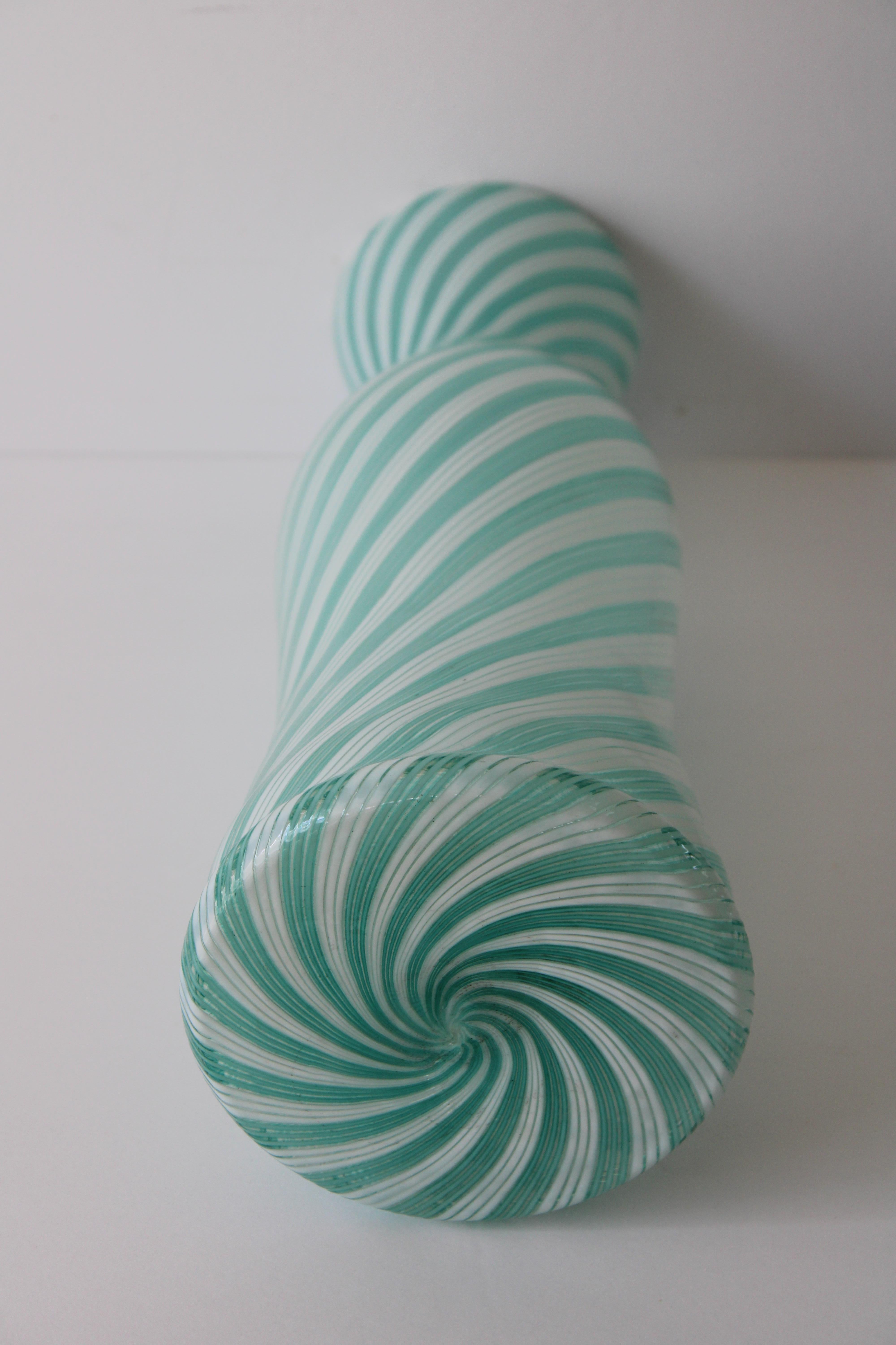 Seguso Murano Glass Vase In Good Condition For Sale In Palm Springs, CA