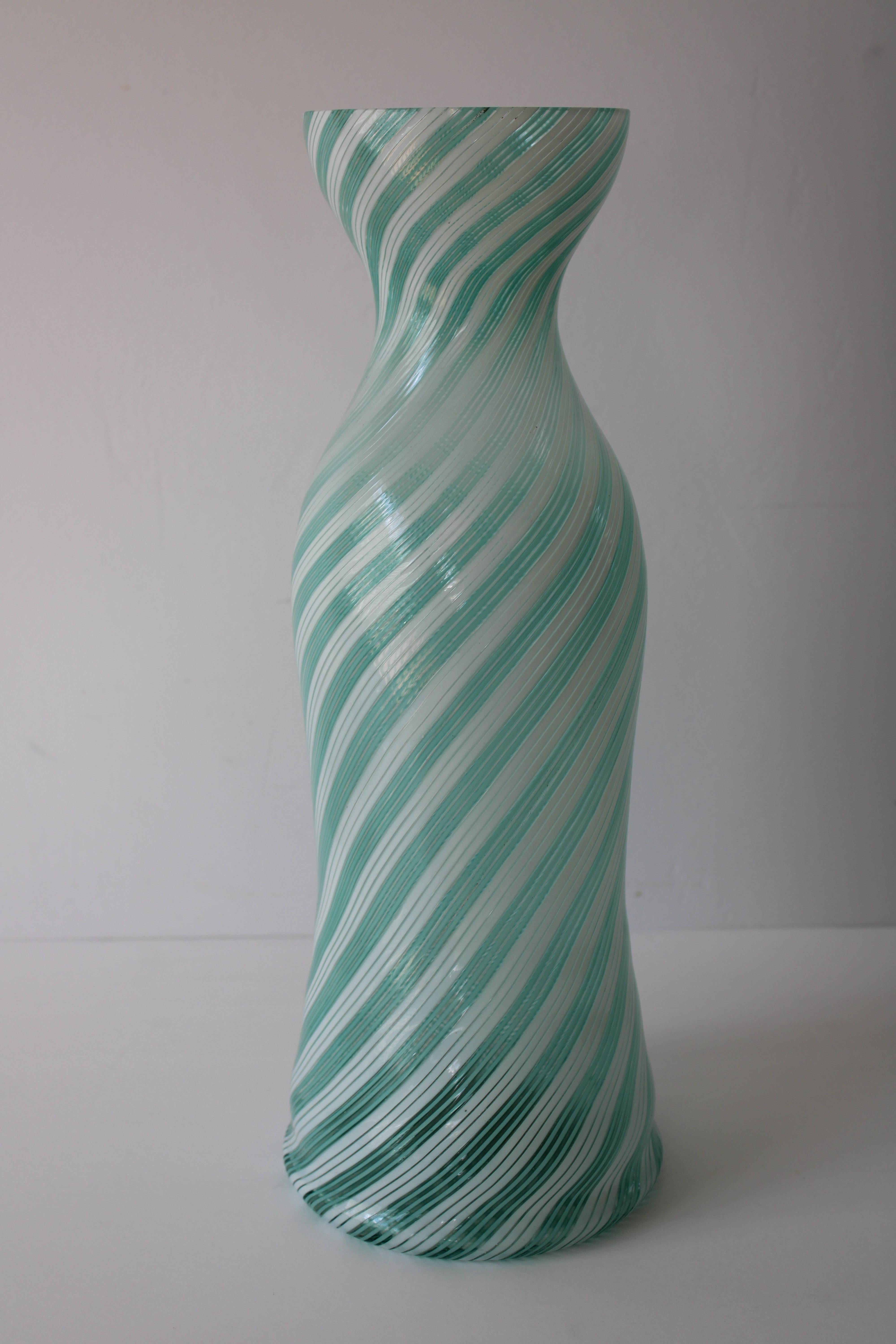 Seguso Murano Glass Vase For Sale 1