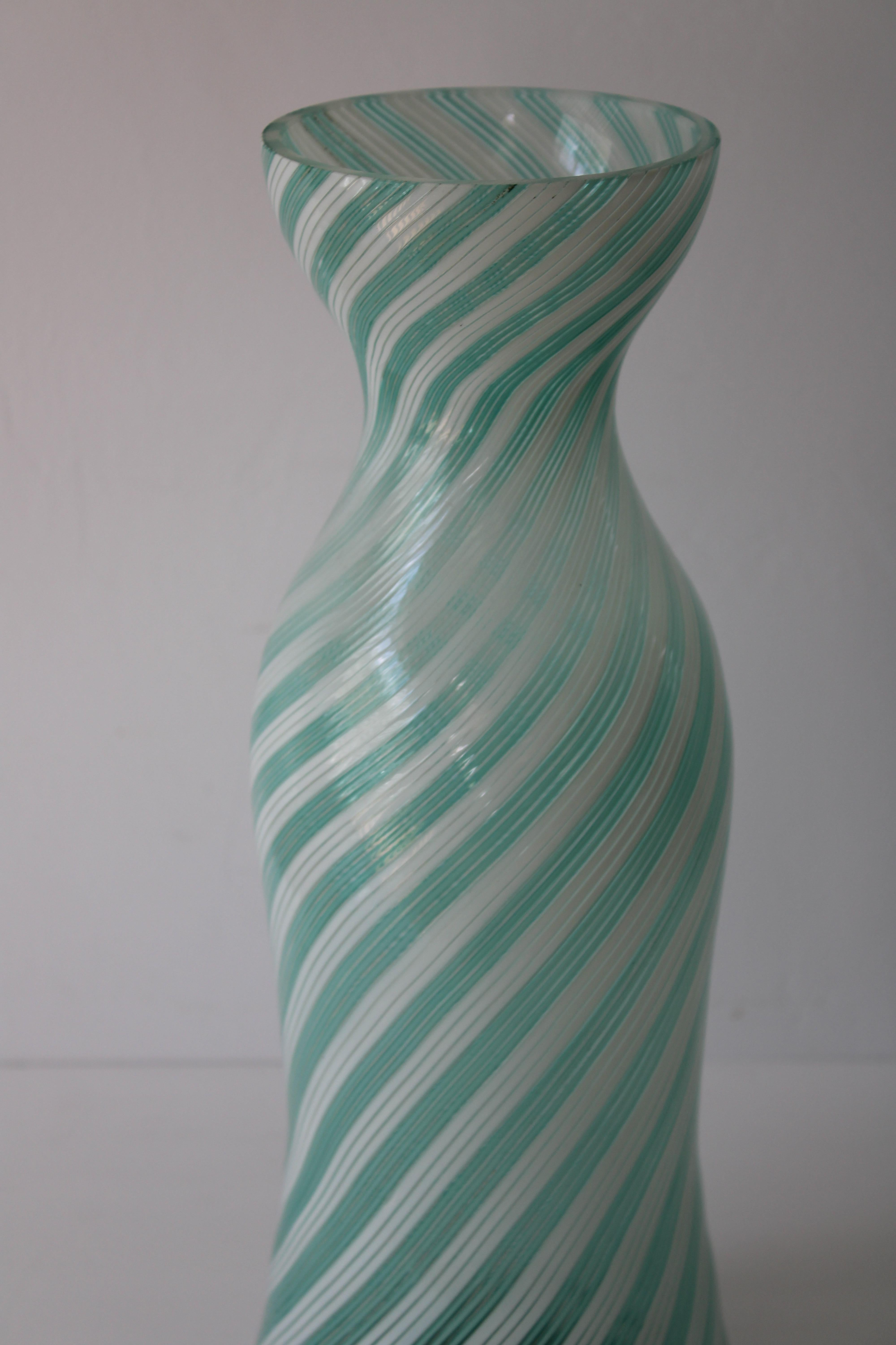 Seguso Murano Glass Vase For Sale 3