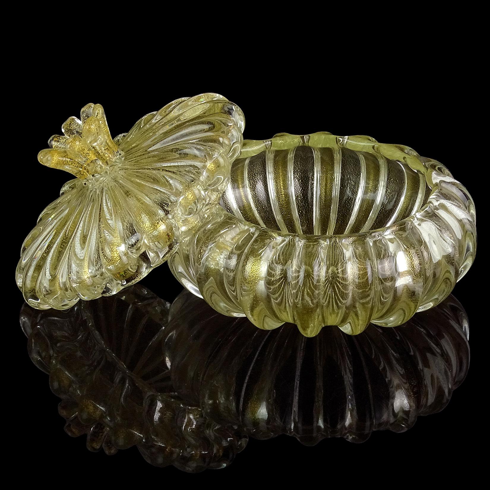 Mid-Century Modern Seguso Murano Gold Flecks Italian Art Glass Ribbed Vanity Jewelry Powder Box For Sale