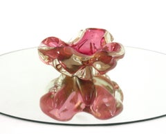 Seguso Murano Gold Flecks Pink Sommerso Italian Art Glass Bowl or Ashtray, 1950