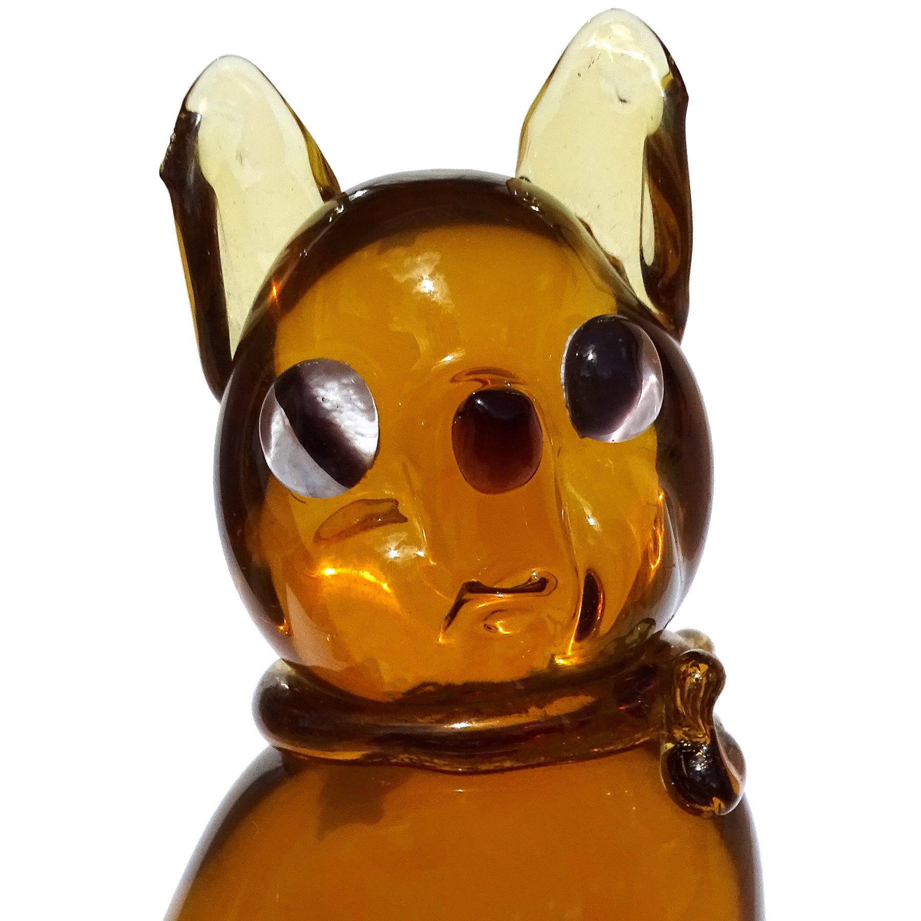 Schöne Vintage Murano mundgeblasen Sommerso goldenen Bernstein mit gelben und goldenen Flecken italienische Kunst Glas Kitty Katze Figur oder Skulptur. Dokumentiert für den Designer Archimede Seguso. Die Katze hat aufgesetzte Marmoraugen, die nur