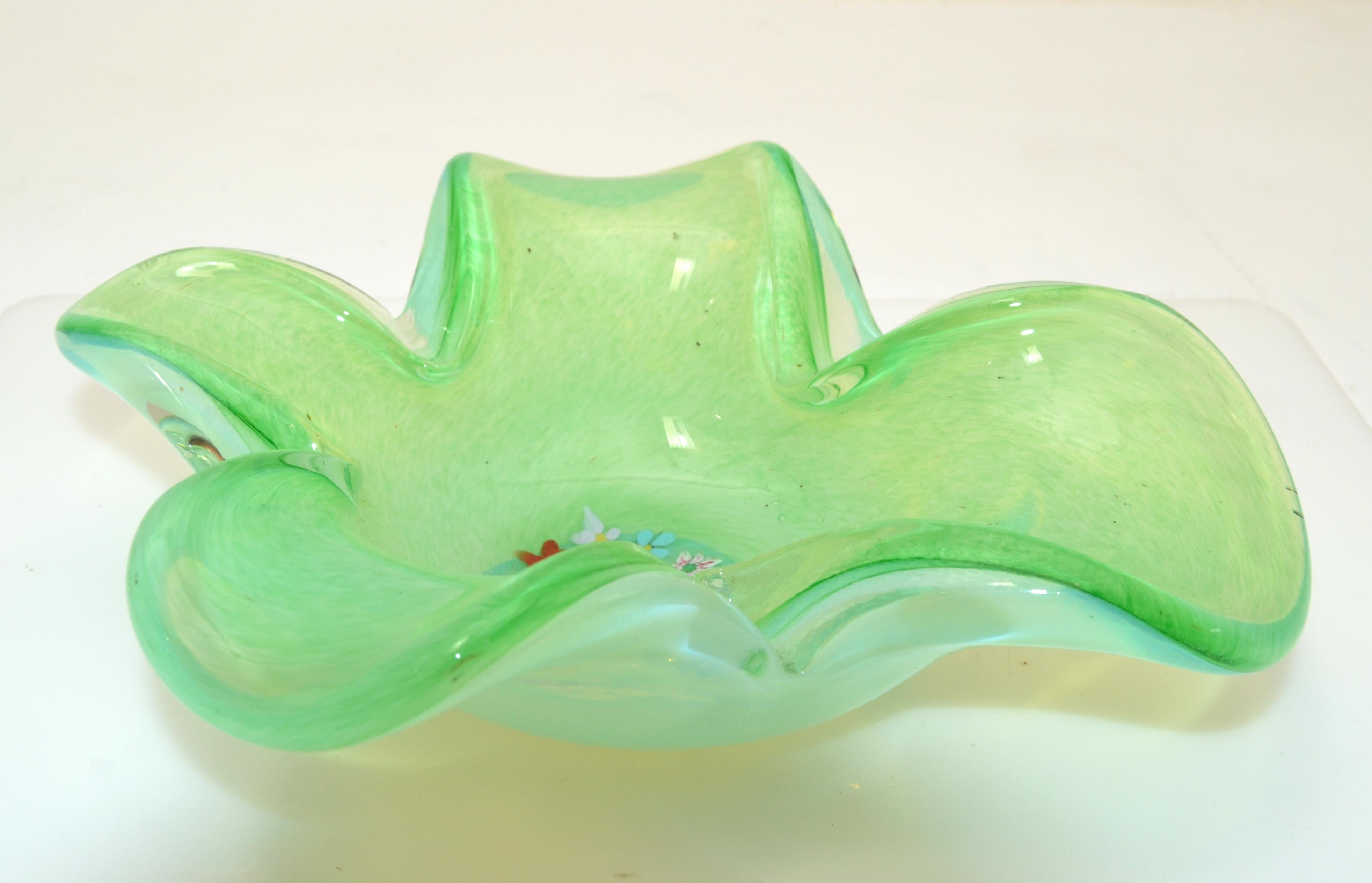Italian Seguso Murano Green Clear & White Millefiori Flowers Bowl, Catchall Italy 1950 For Sale