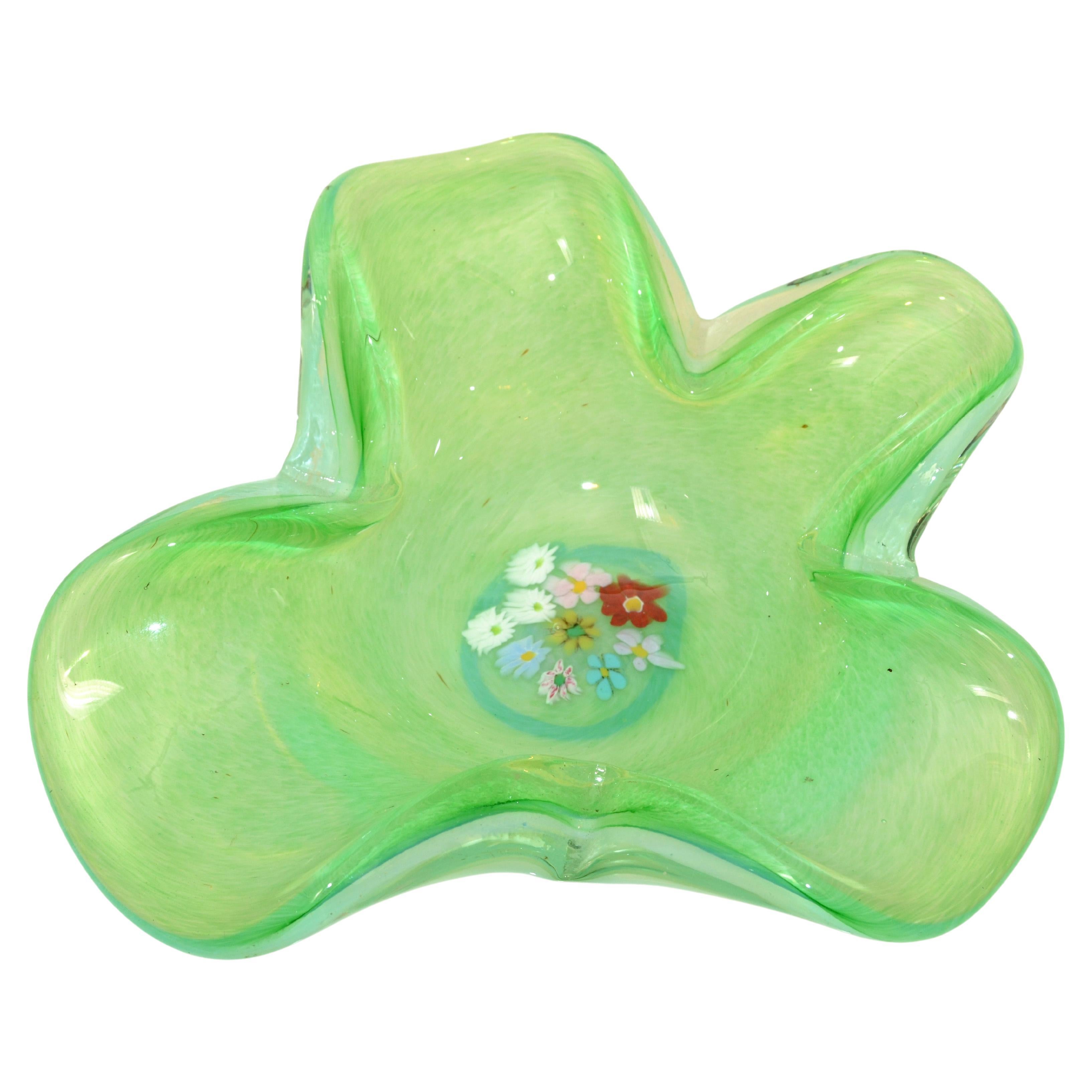 Seguso Murano Green Clear & White Millefiori Flowers Bowl, Catchall Italy 1950 For Sale