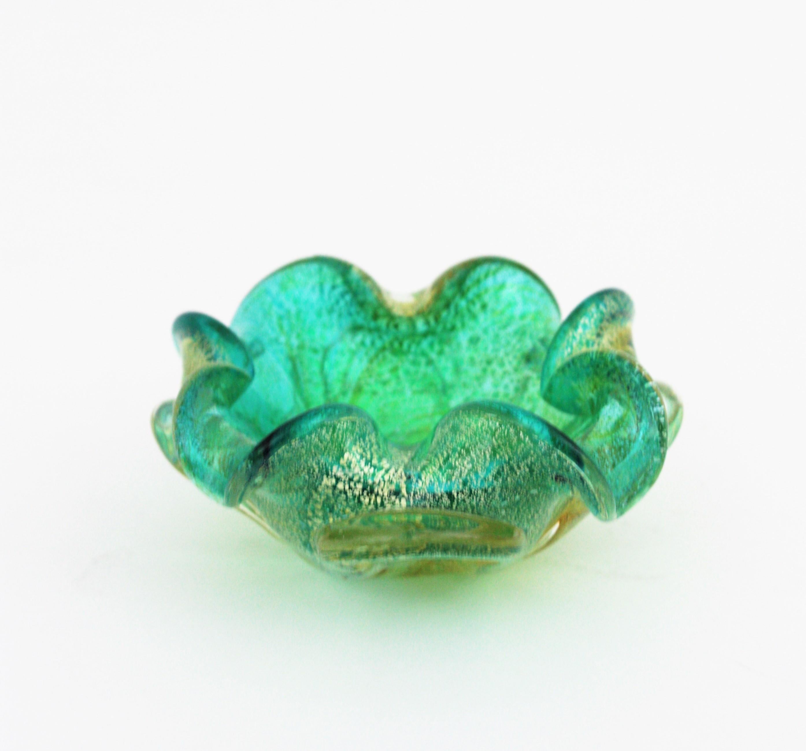 Seguso Murano Green Gold Flecks Sommerso Italian Art Glass Flower Bowl 3