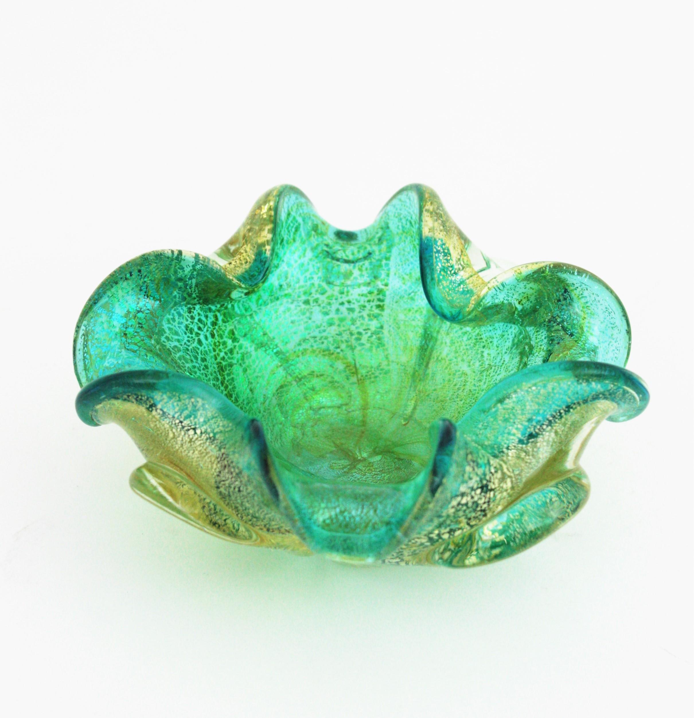 Seguso Murano Green Gold Flecks Sommerso Italian Art Glass Flower Bowl 4