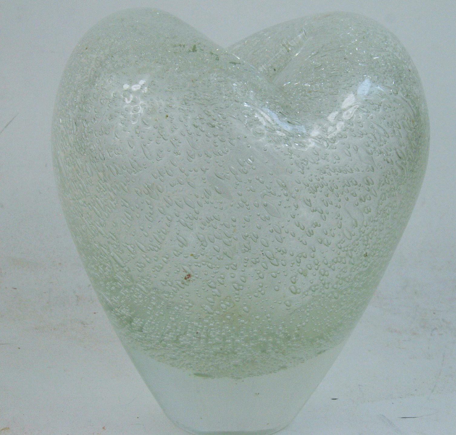 Europeo Seguso Murano a forma di cuore  Vaso/Scultura di San Valentino in vendita