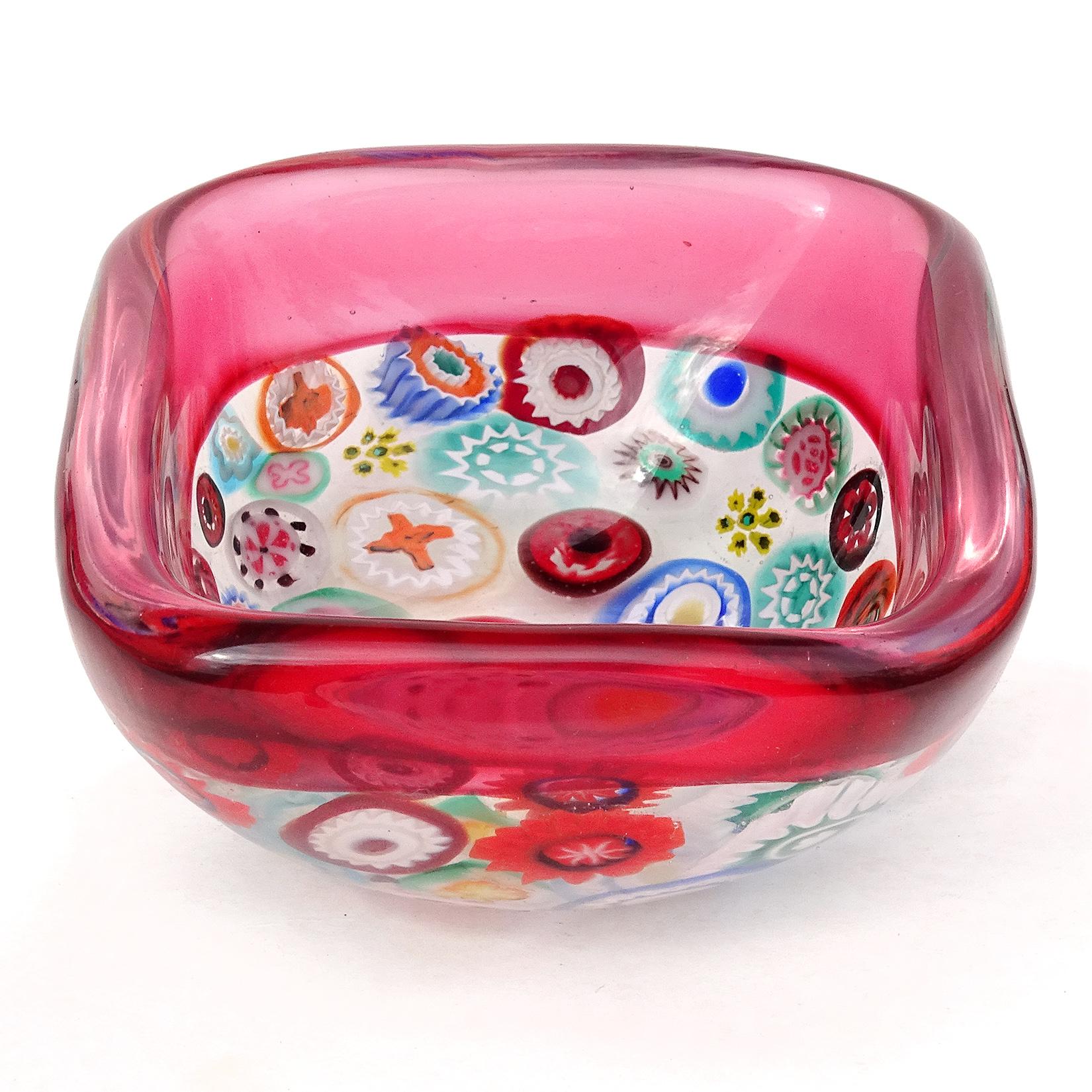 Precioso y raro cuenco vintage de cristal artístico italiano de Murano soplado a mano con bastones de flores Millefiori y borde rosa 
