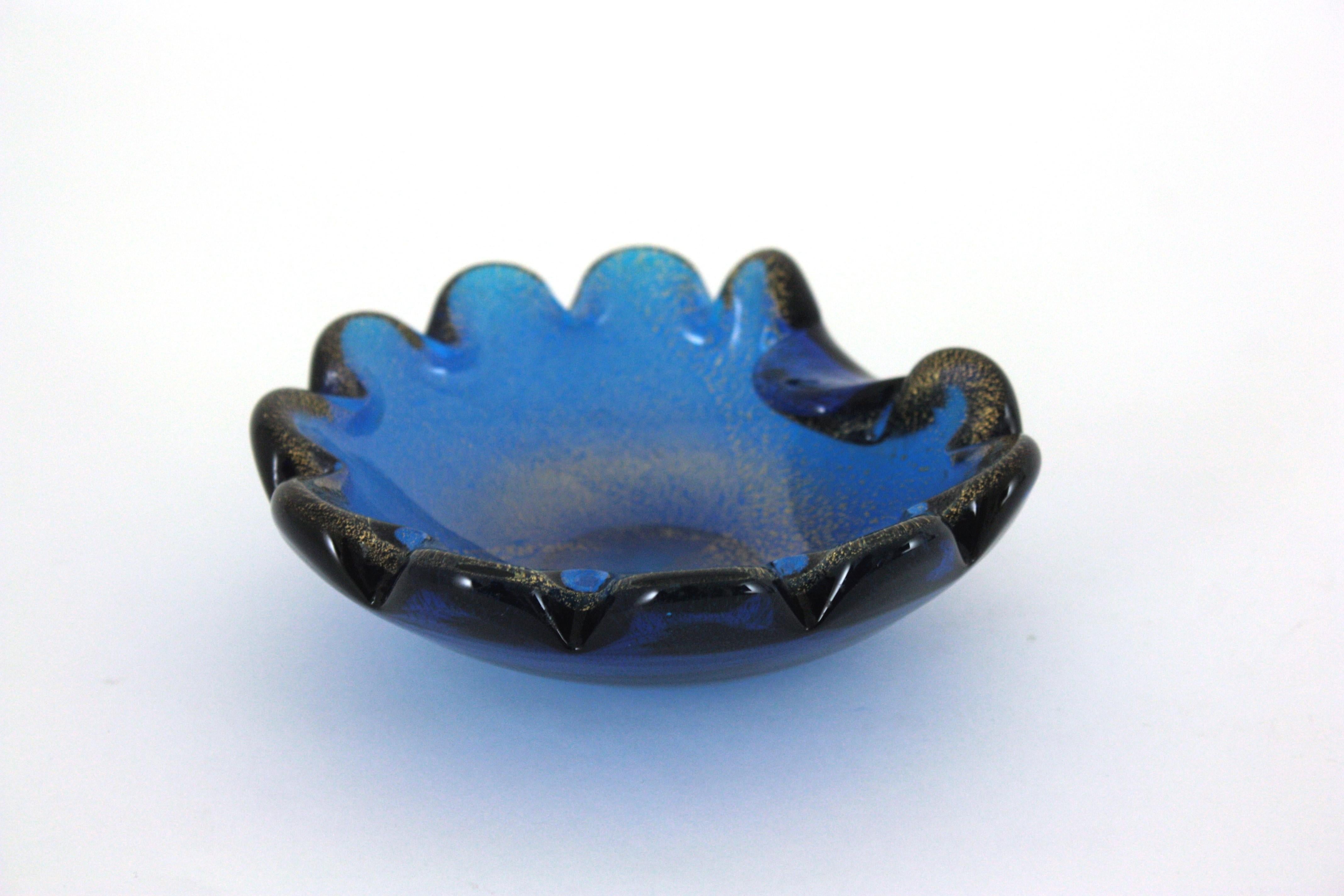 Seguso Murano Navy Blue Gold Flecks Art Glass Shell Bowl For Sale 9