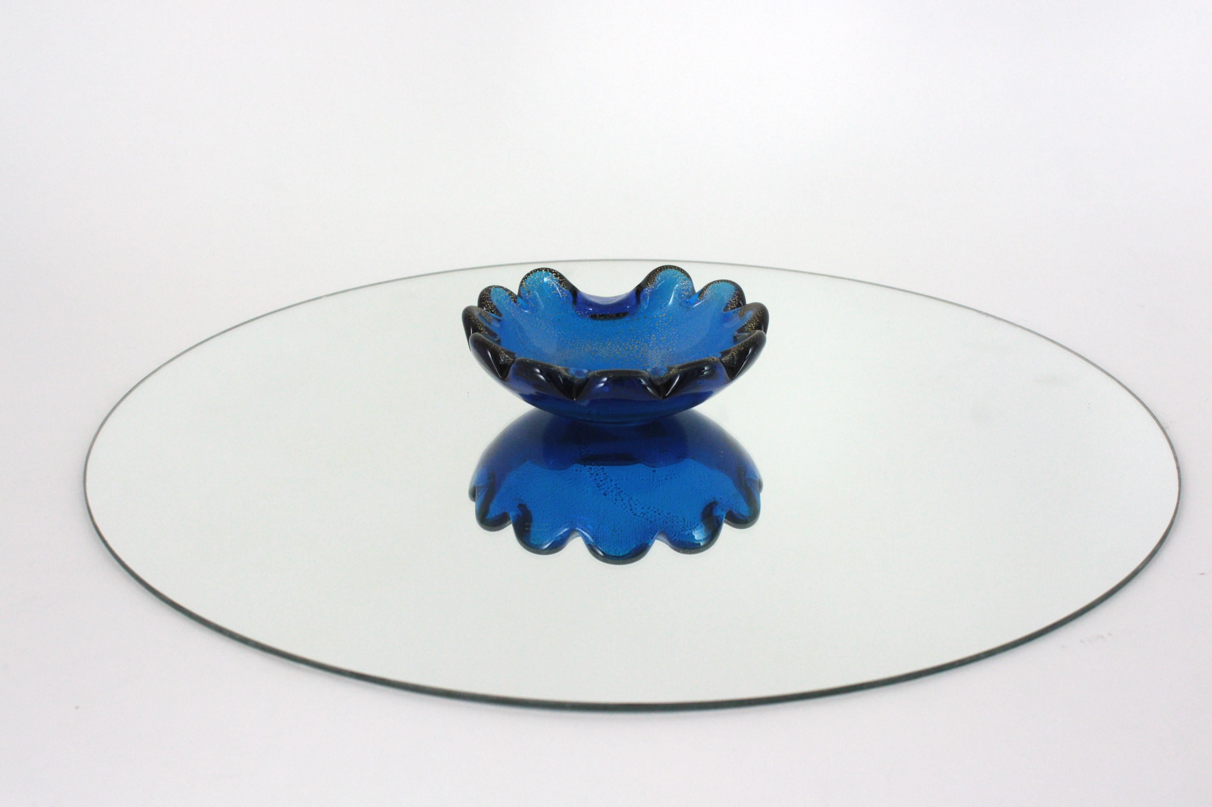 Hand-Crafted Seguso Murano Navy Blue Gold Flecks Art Glass Shell Bowl For Sale