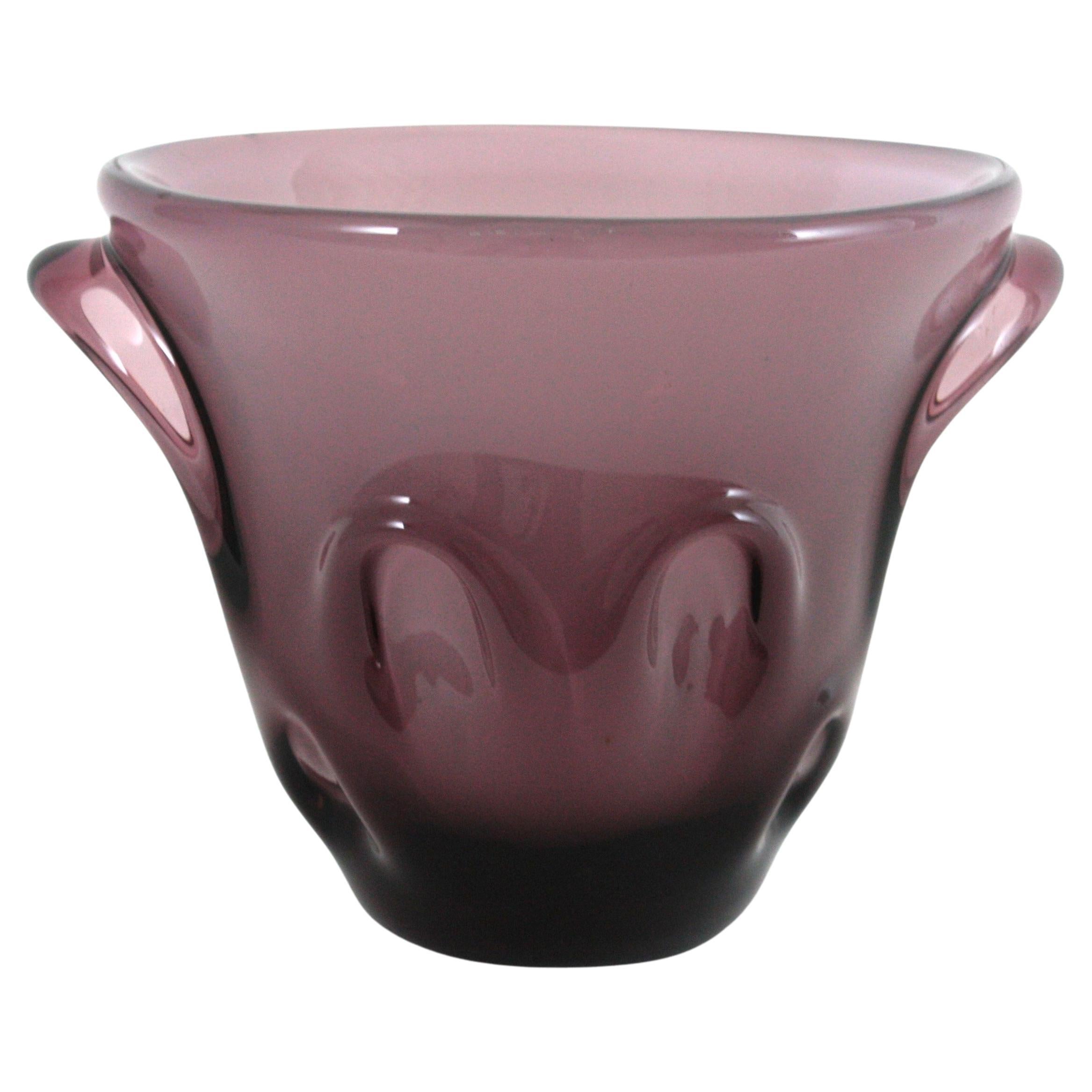 Seguso Murano Opalescent Purple Art Glass Pulled Centerpiece Vase, Italy 1950 For Sale