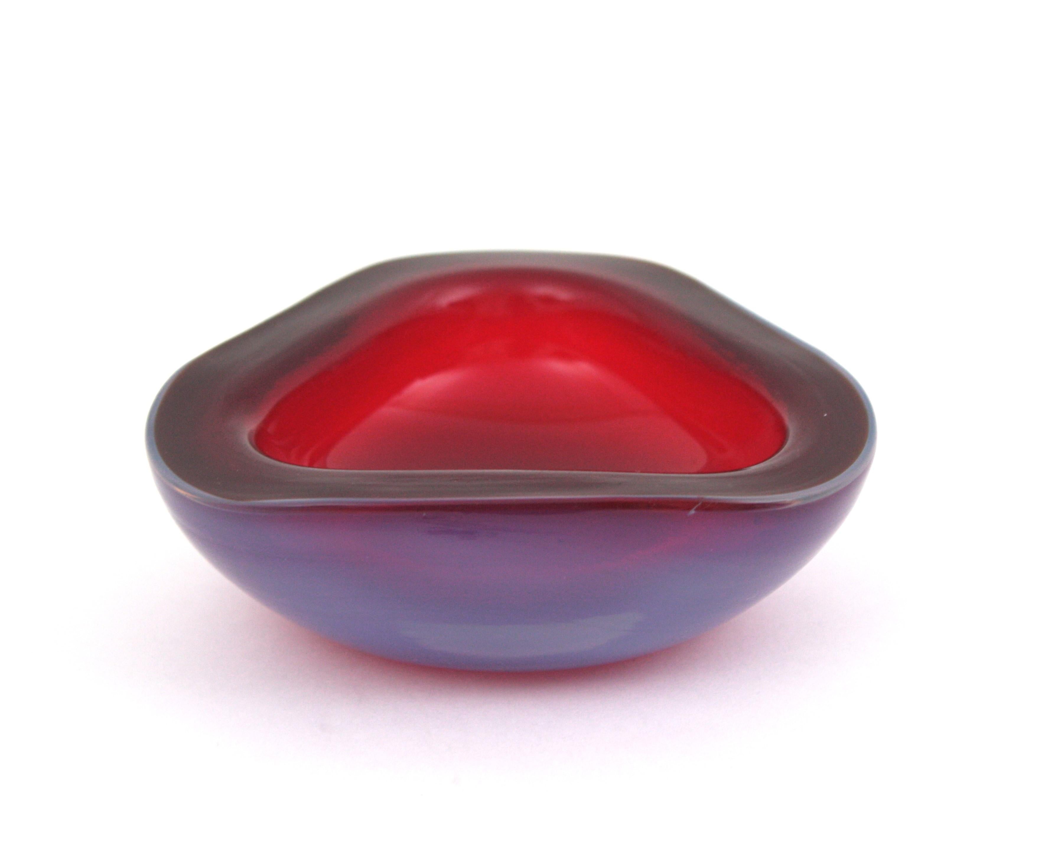 Seguso Murano Opalescent White & Red Triangle Geode Glass Bowl For Sale 1