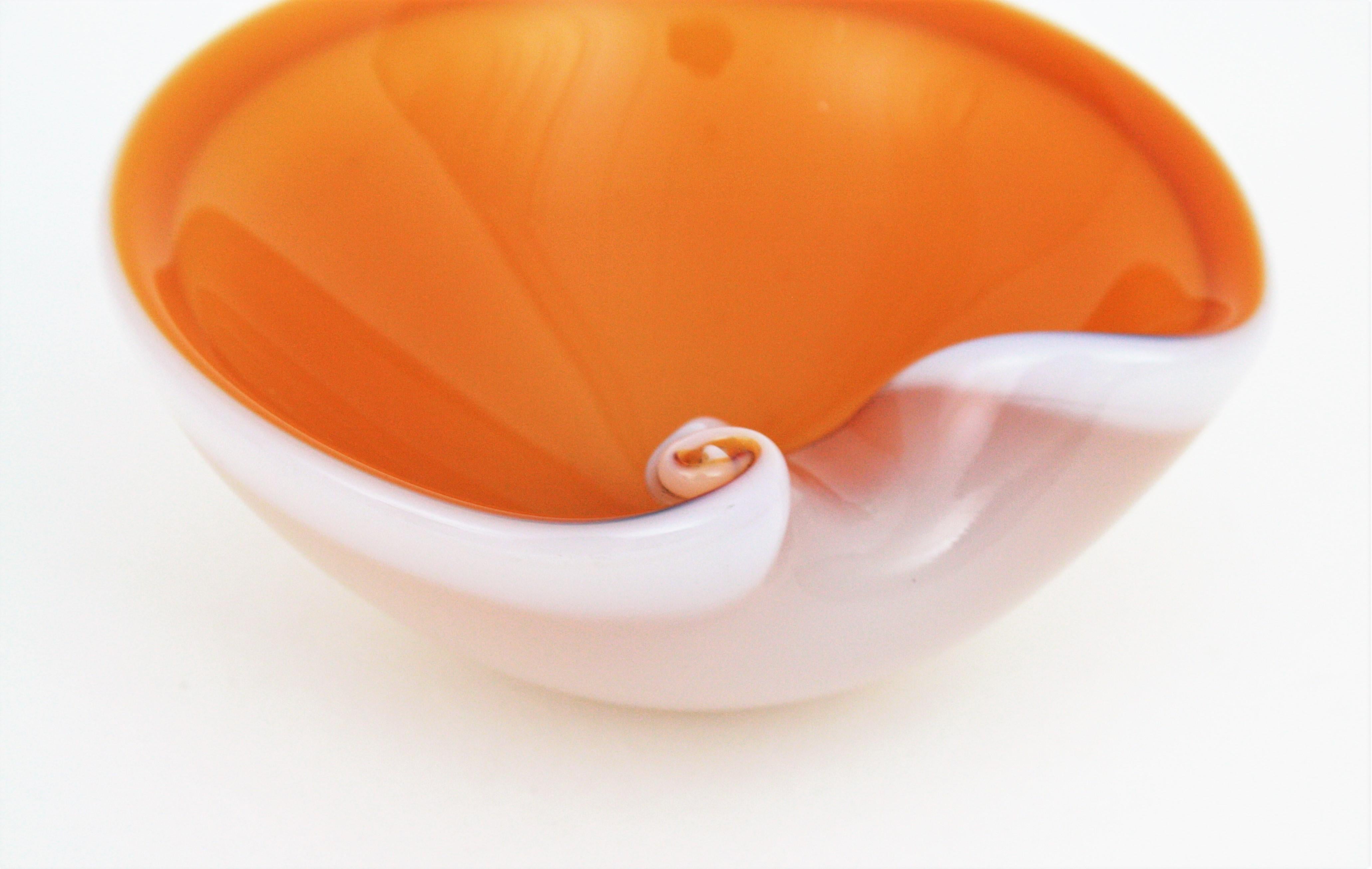 Hand-Crafted Seguso Murano Orange White Art Glass Shell Bowl Ashtray For Sale